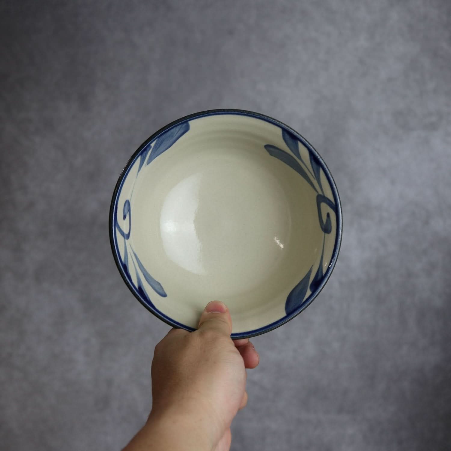 5寸マカイ コバルト唐草 やちむん 陶器 陶眞窯 やちむん 陶器.