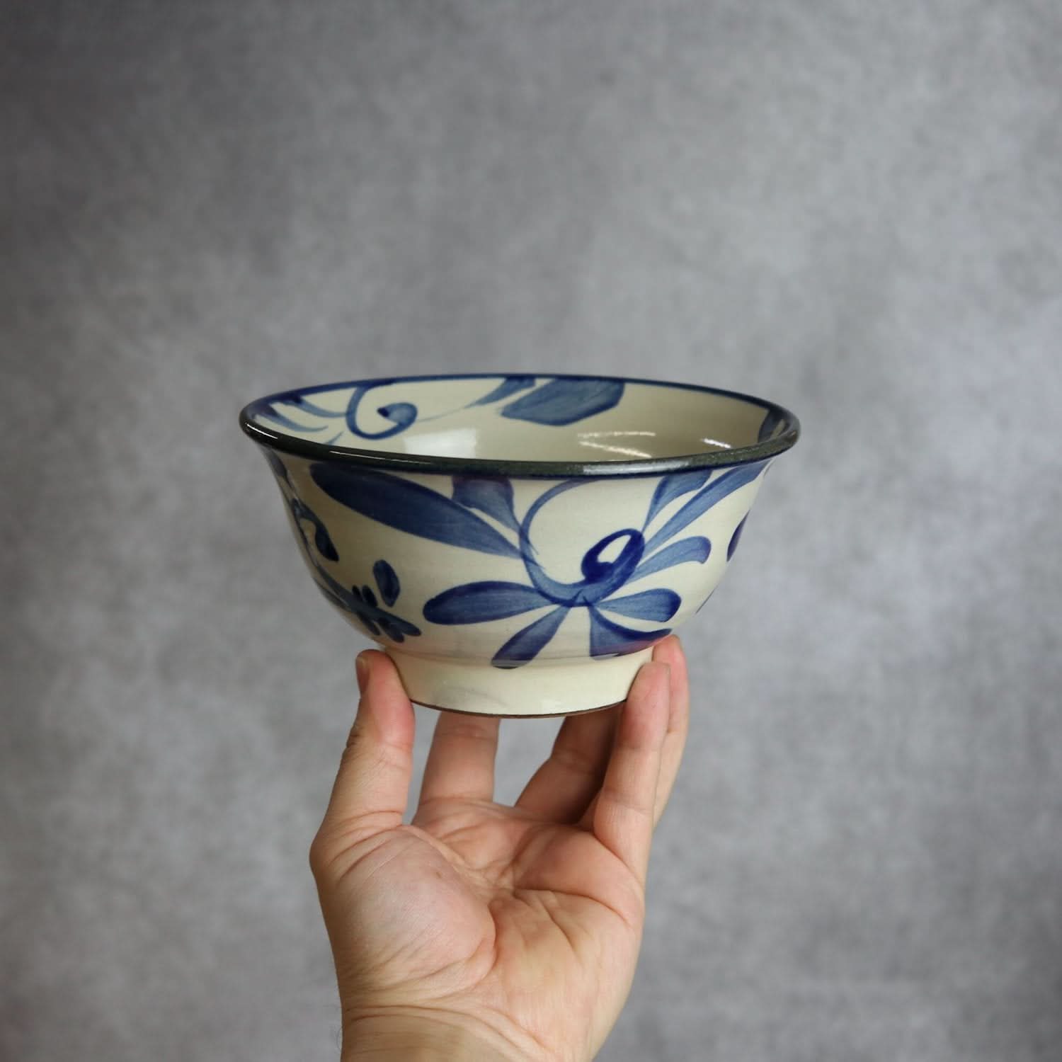5寸マカイ コバルト唐草 やちむん 陶器 陶眞窯 やちむん 陶器.