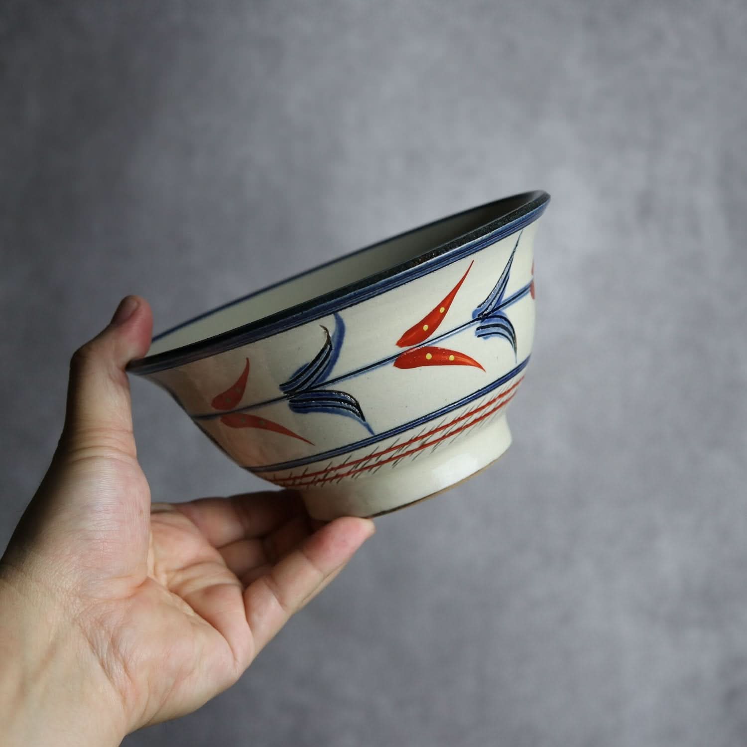 5寸マカイ 赤絵ブーゲンビレア やちむん 陶器 陶眞窯 やちむん 陶器.