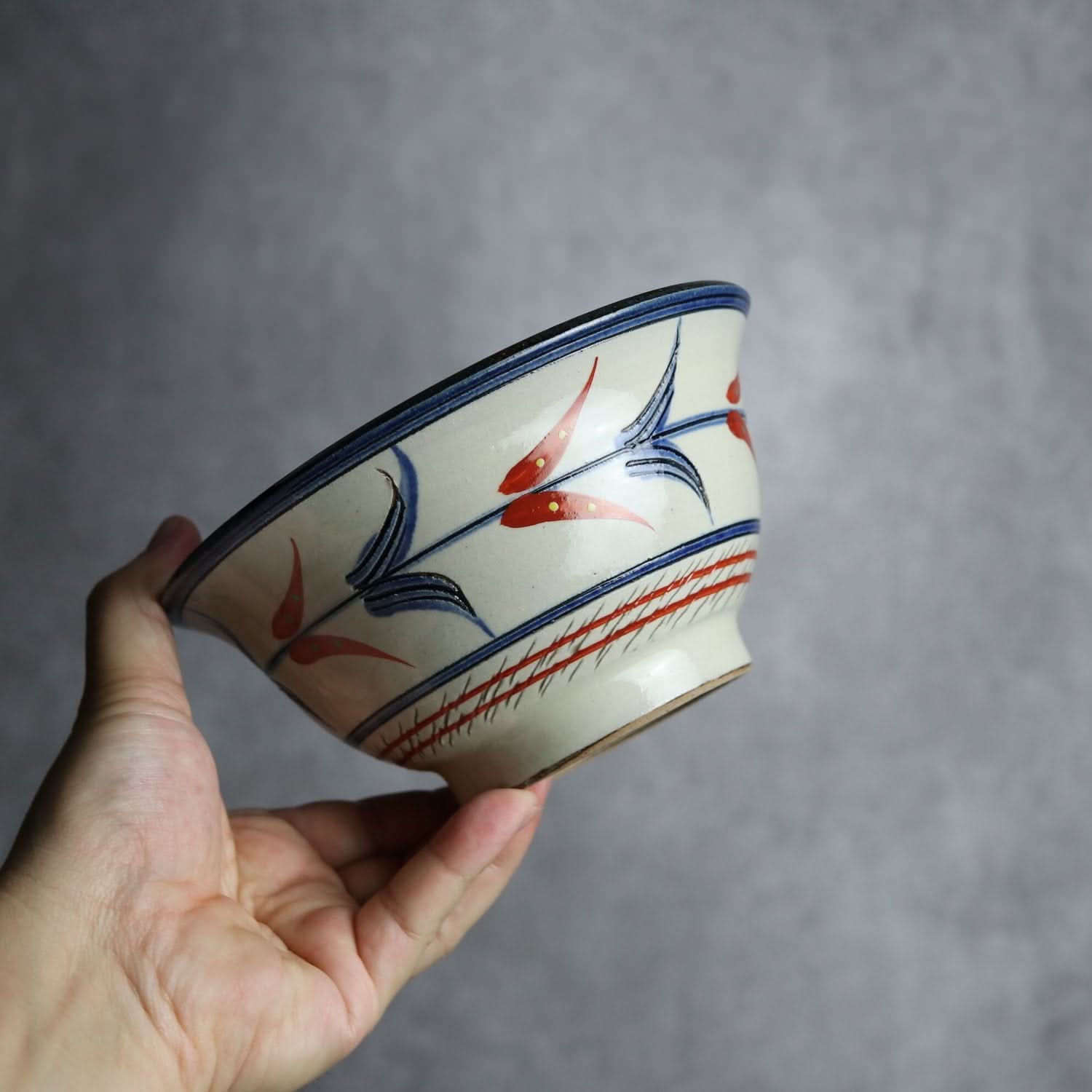 5寸マカイ 赤絵ブーゲンビレア やちむん 陶器 陶眞窯 やちむん 陶器.