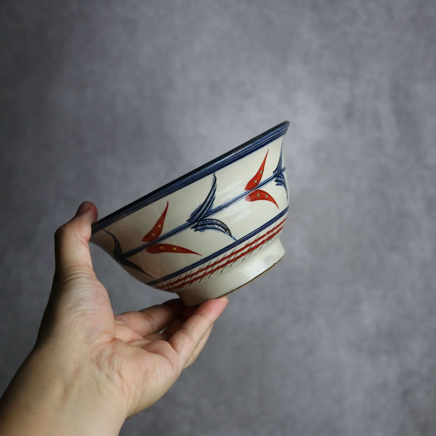 5寸マカイ 赤絵ブーゲンビレア やちむん 陶器 陶眞窯 やちむん 陶器.