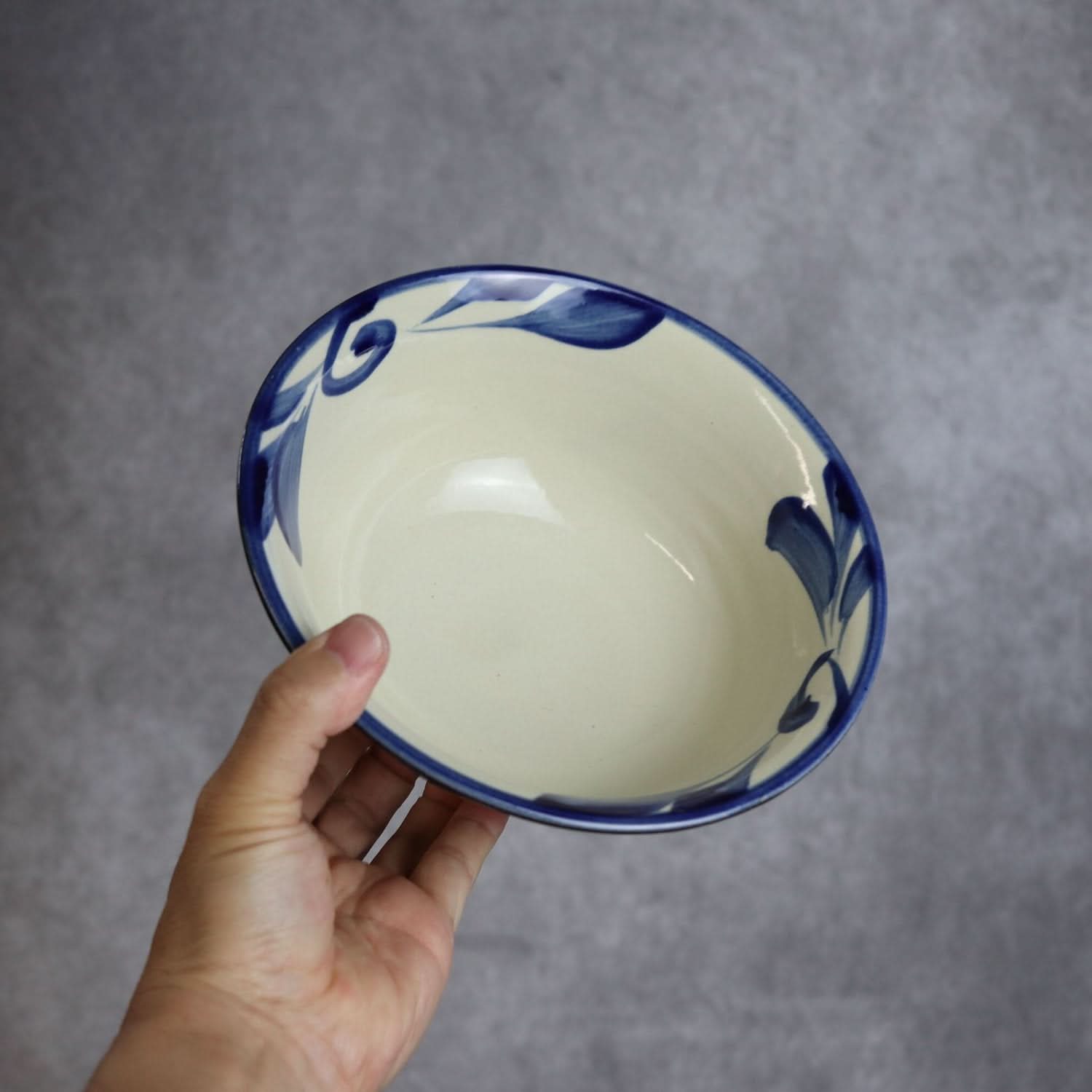 6寸マカイ コバルト唐草 やちむん 陶器 陶眞窯 やちむん 陶器.