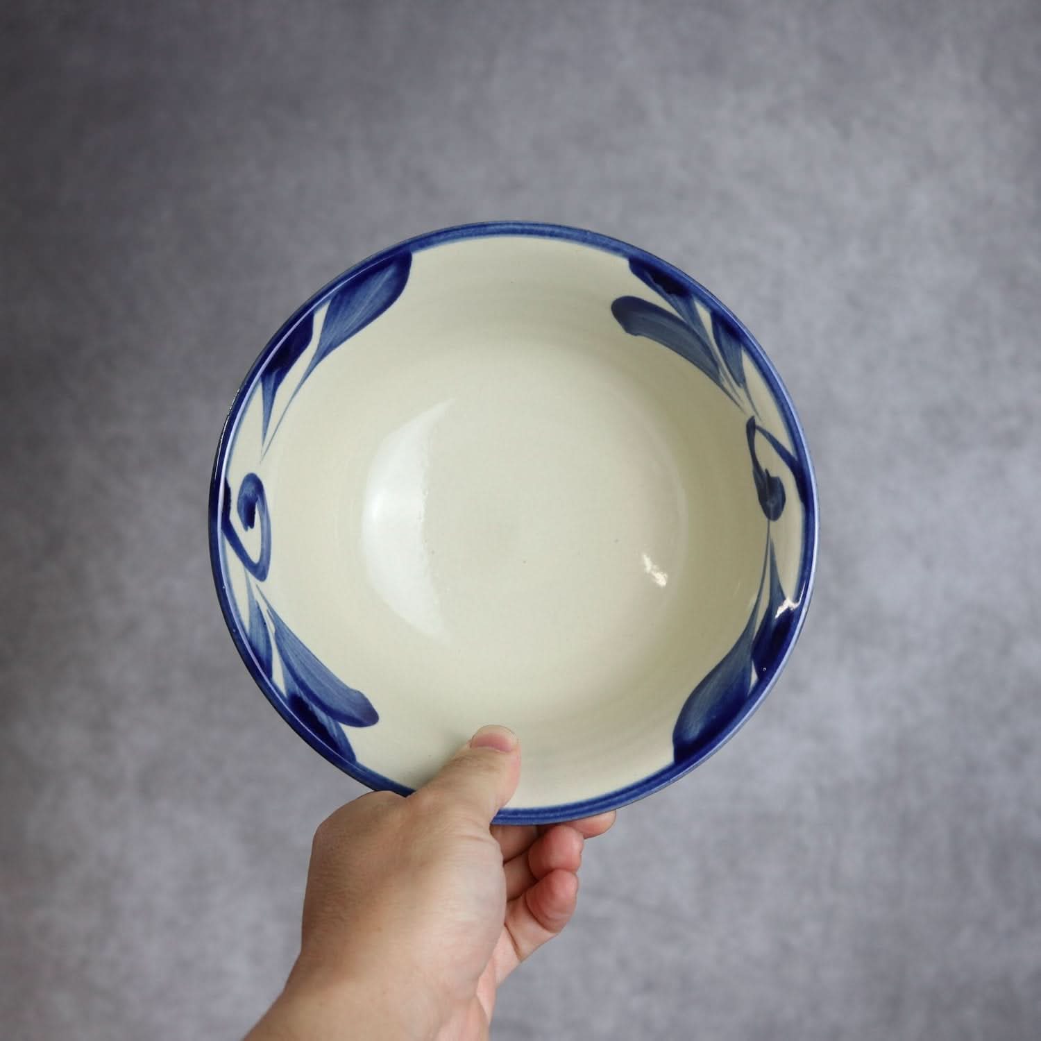 6寸マカイ コバルト唐草 やちむん 陶器 陶眞窯 やちむん 陶器.
