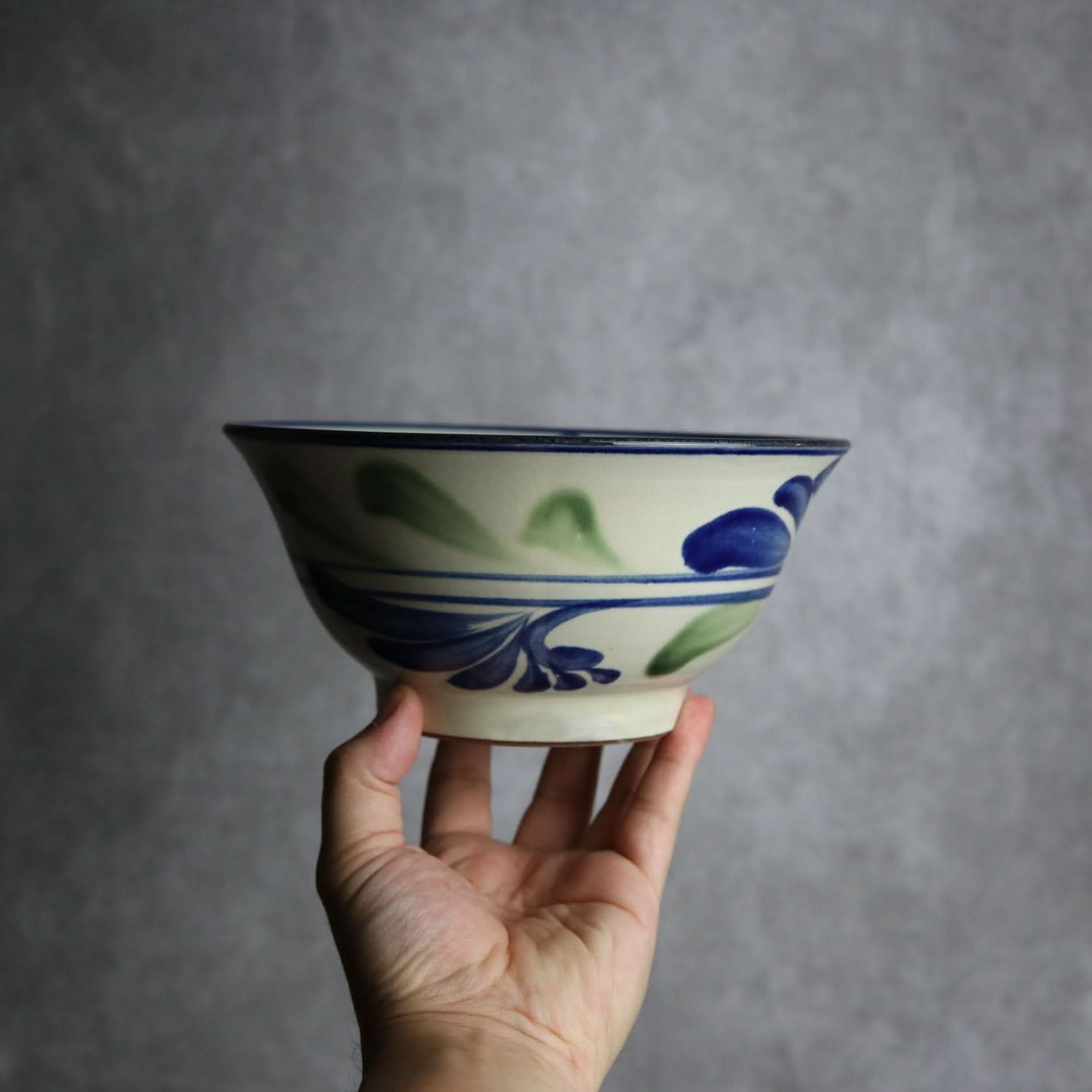 6寸マカイ 線引唐草 やちむん 陶器 陶眞窯 やちむん 陶器.