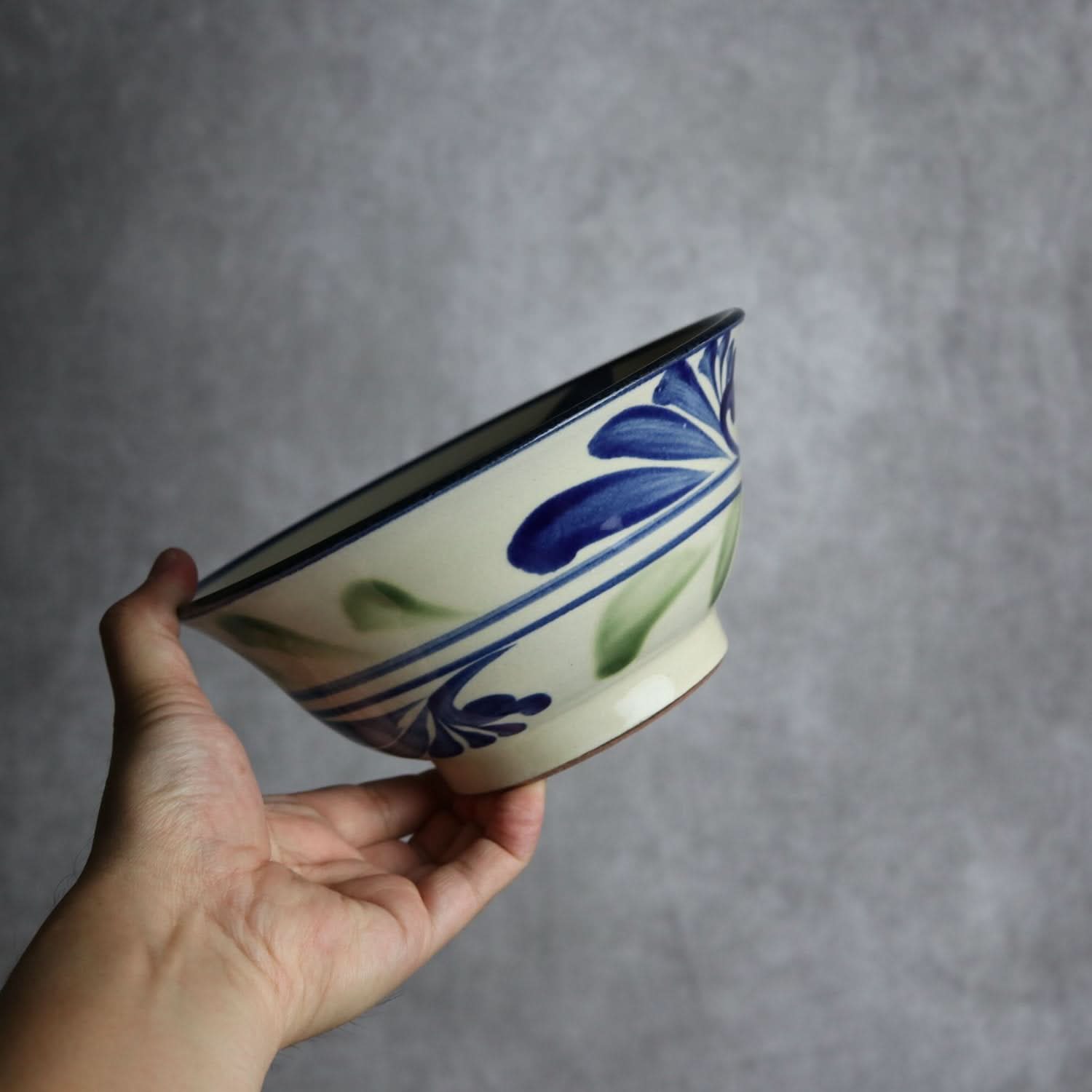 6寸マカイ 線引唐草 やちむん 陶器 陶眞窯 やちむん 陶器.