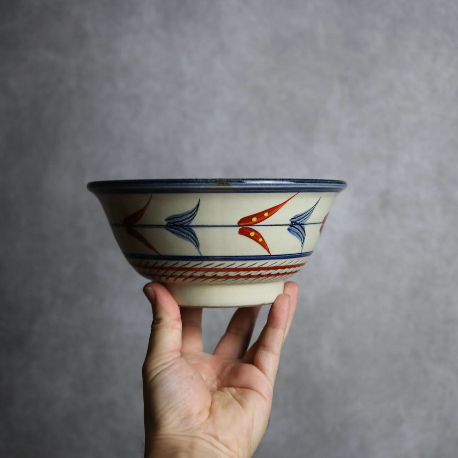 6寸マカイ 赤絵ブーゲンビリア やちむん 陶器 陶眞窯 やちむん 陶器.