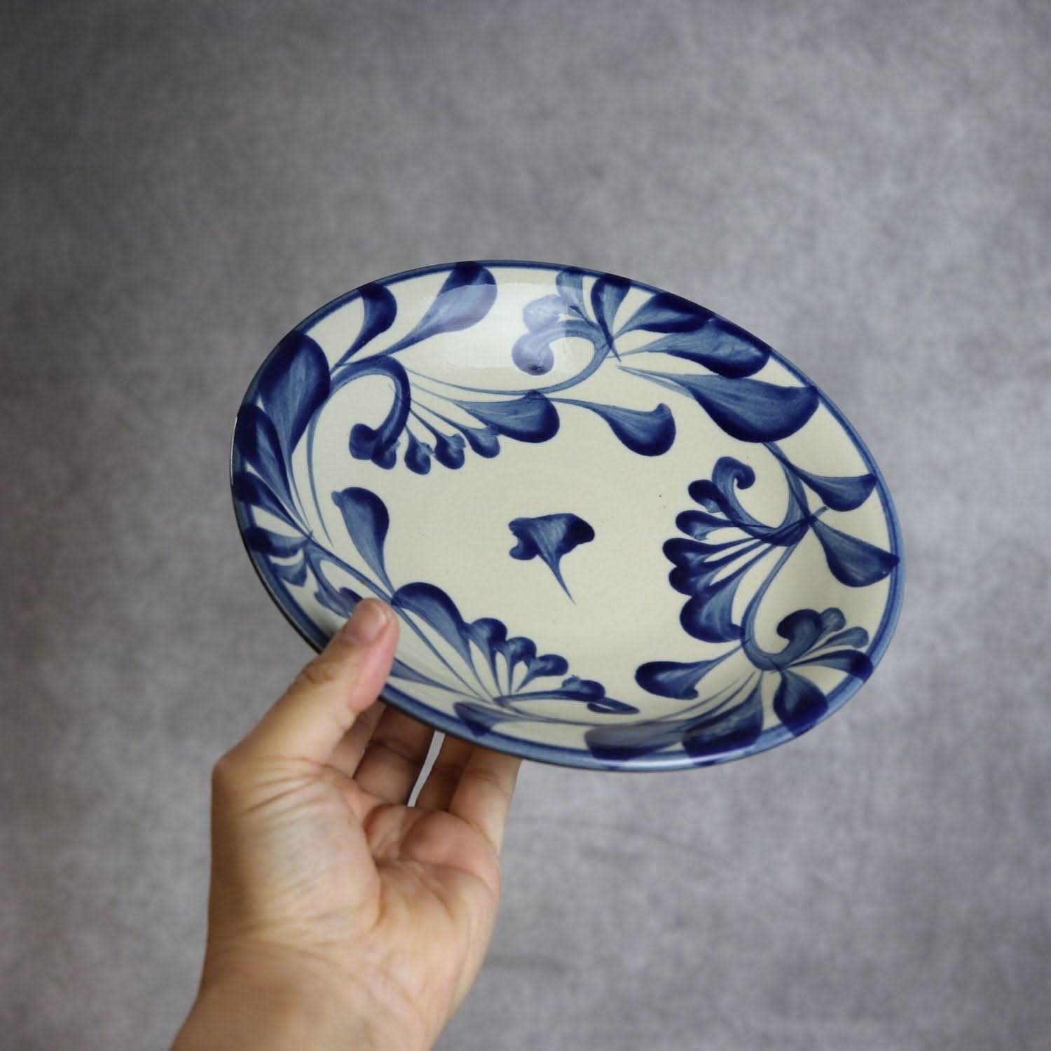 7寸皿 コバルト唐草 やちむん 陶器 陶眞窯 やちむん 陶器.