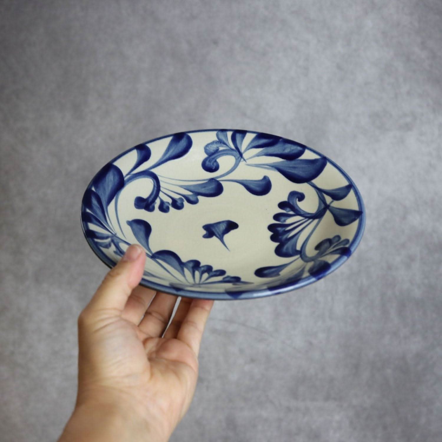 7寸皿 コバルト唐草 やちむん 陶器 陶眞窯 やちむん 陶器.