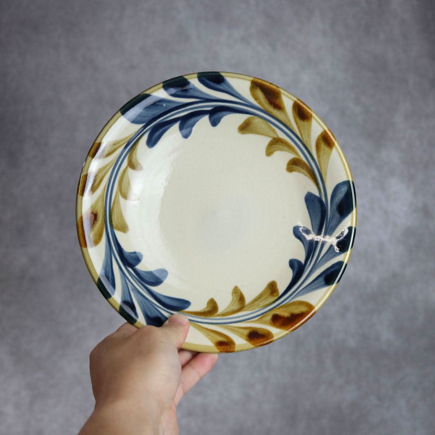 7寸皿 デイゴ唐草 やちむん 陶器 陶眞窯 やちむん 陶器.