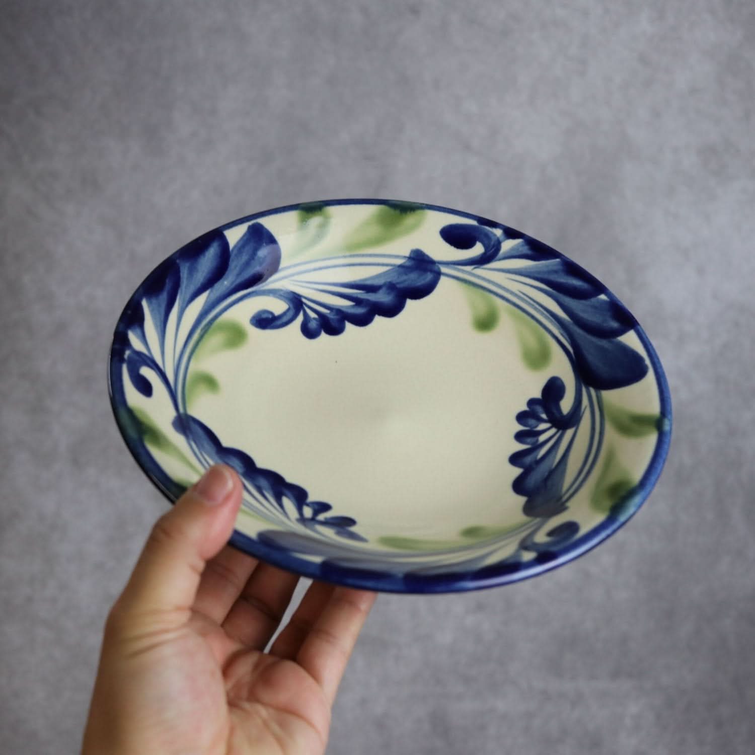 7寸皿 線引唐草 やちむん 陶器 陶眞窯 やちむん 陶器.