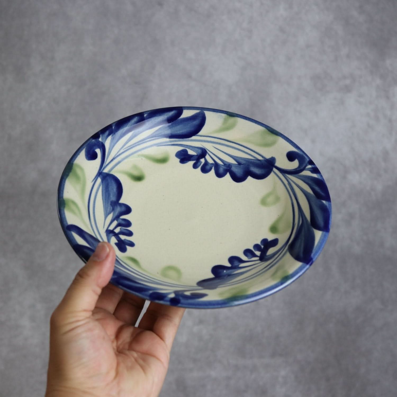 7寸皿 線引唐草 やちむん 陶器 陶眞窯 やちむん 陶器.