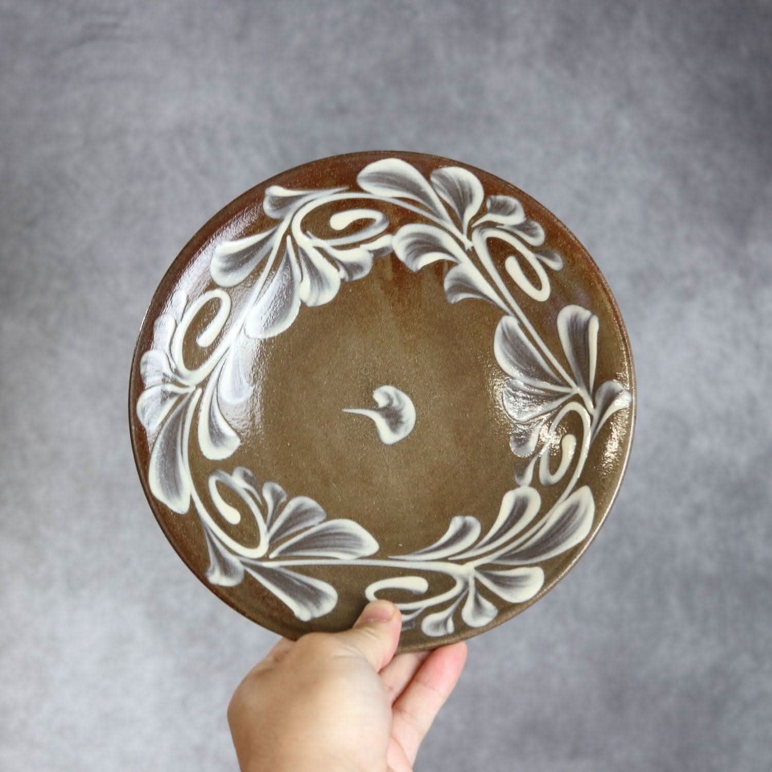 7寸皿 白いっちん やちむん 陶器 陶眞窯 やちむん 陶器.