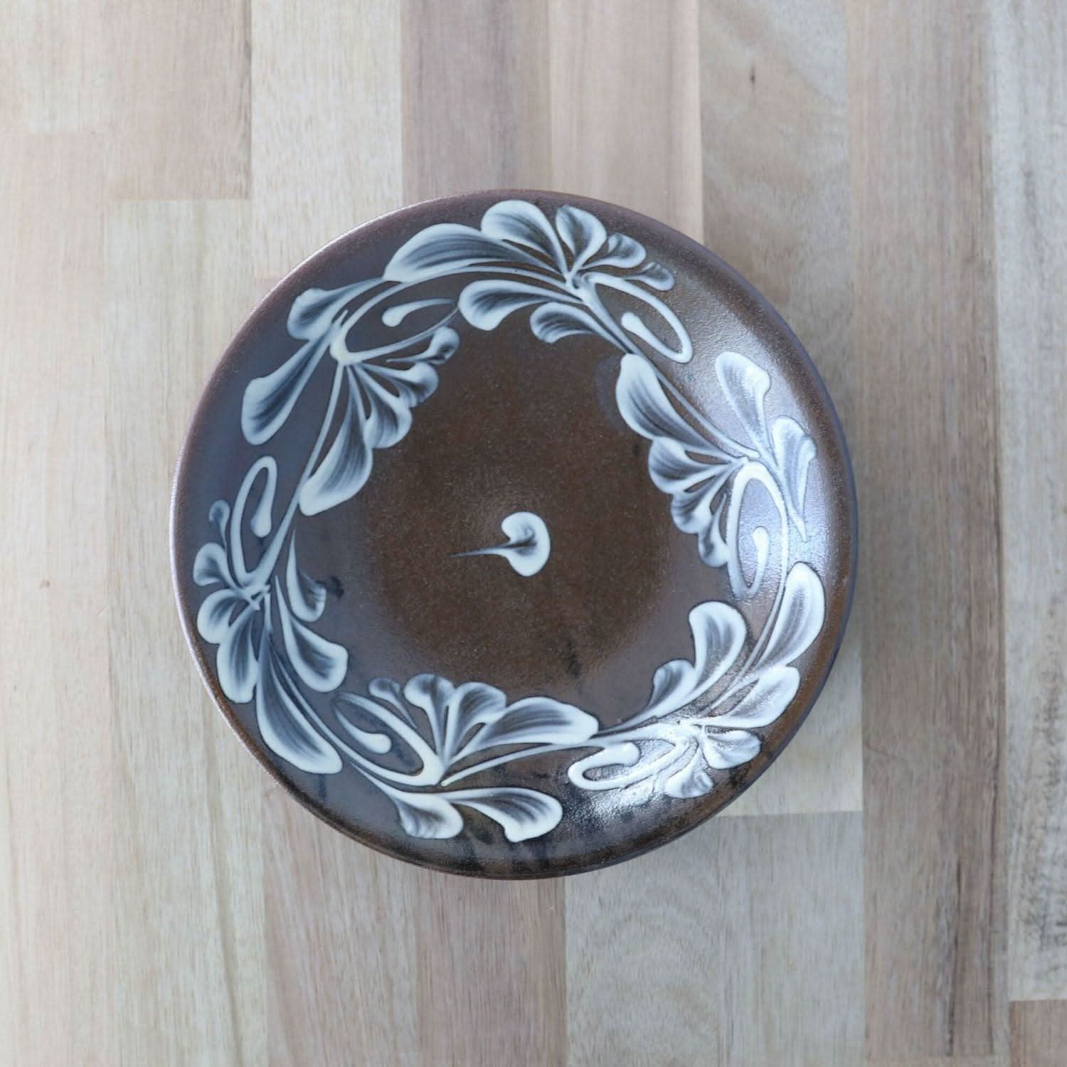 7寸皿 白いっちん やちむん 陶器 陶眞窯 やちむん 陶器.