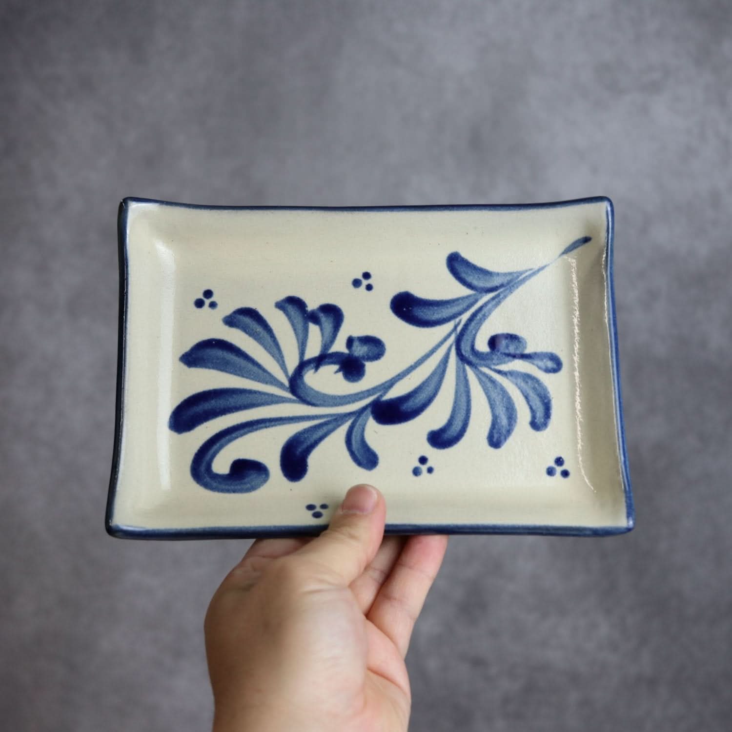 長角皿 13×20 コバルト唐草 やちむん 陶器 陶眞窯 やちむん 陶器.