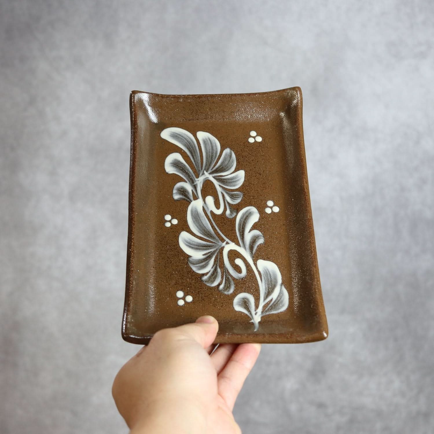 長角皿 13×20 白いっちん やちむん 陶器 陶眞窯 やちむん 陶器.