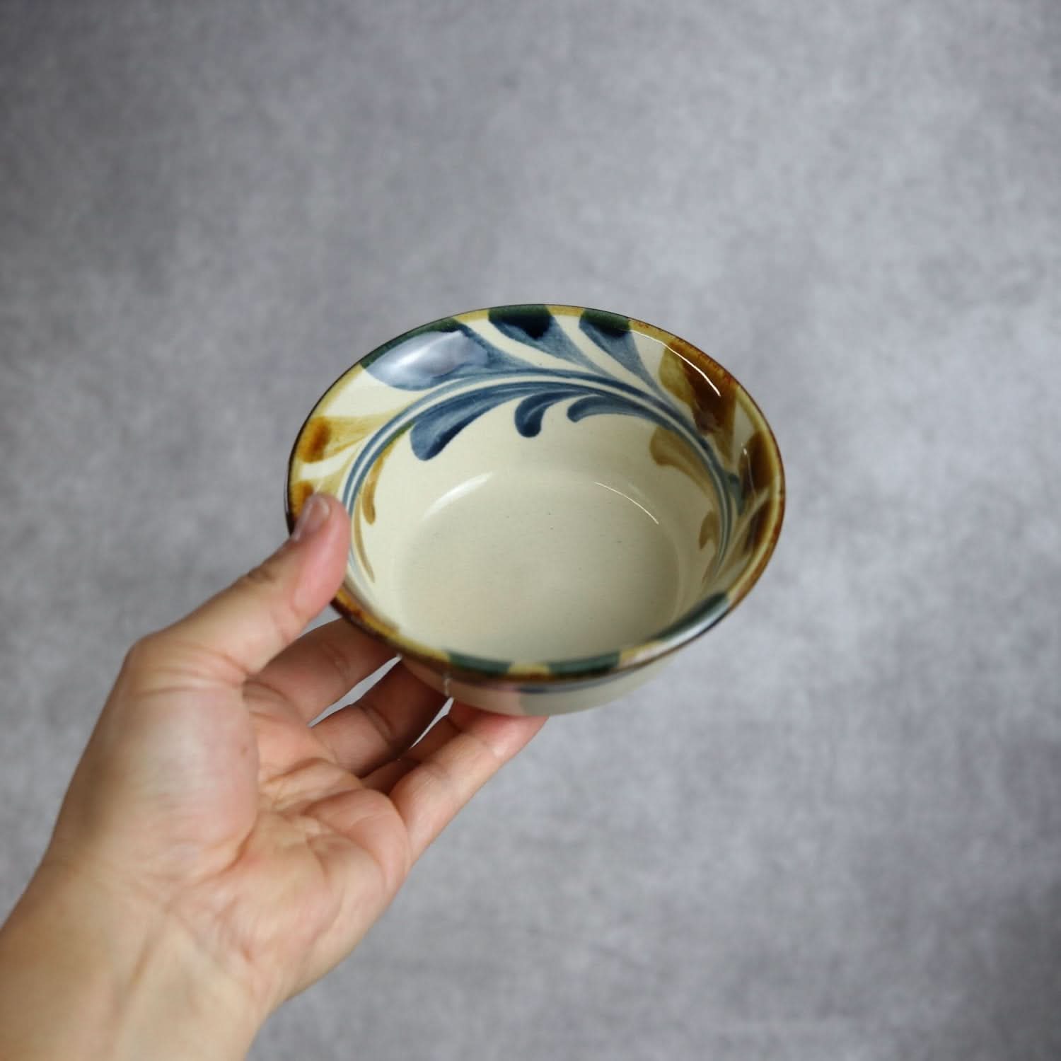 4寸鉢 デイゴ唐草 やちむん 陶器 陶眞窯 やちむん 陶器.