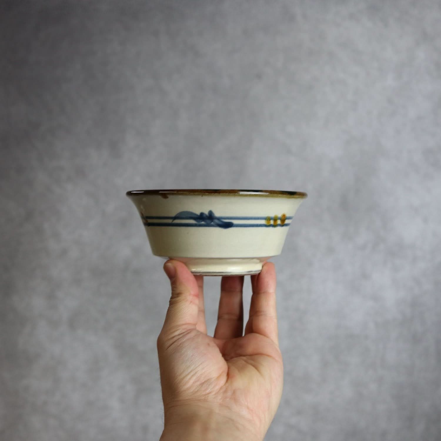 4寸鉢 デイゴ唐草 やちむん 陶器 陶眞窯 やちむん 陶器.
