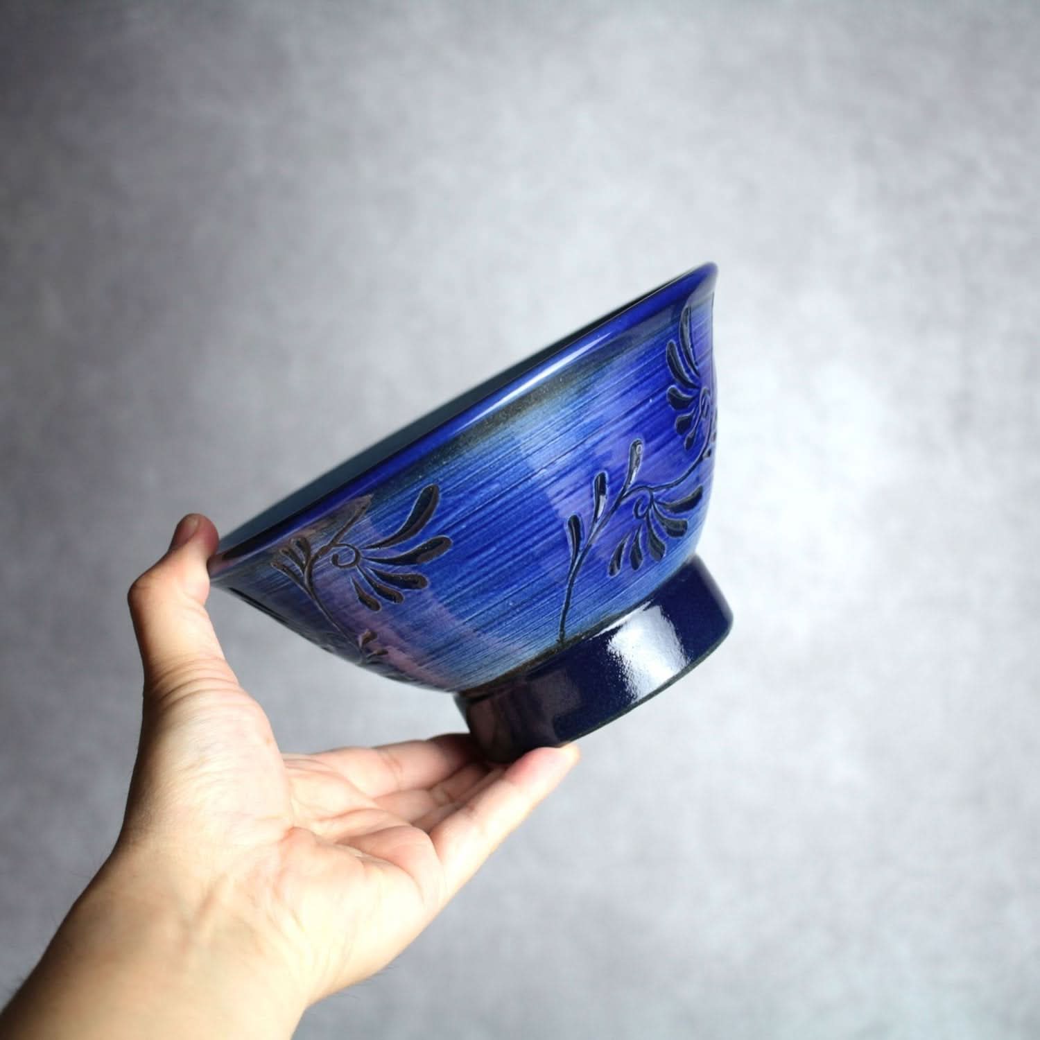 6寸マカイ 青刷毛目 線彫唐草 やちむん 陶器 幸陶器 やちむん 陶器.