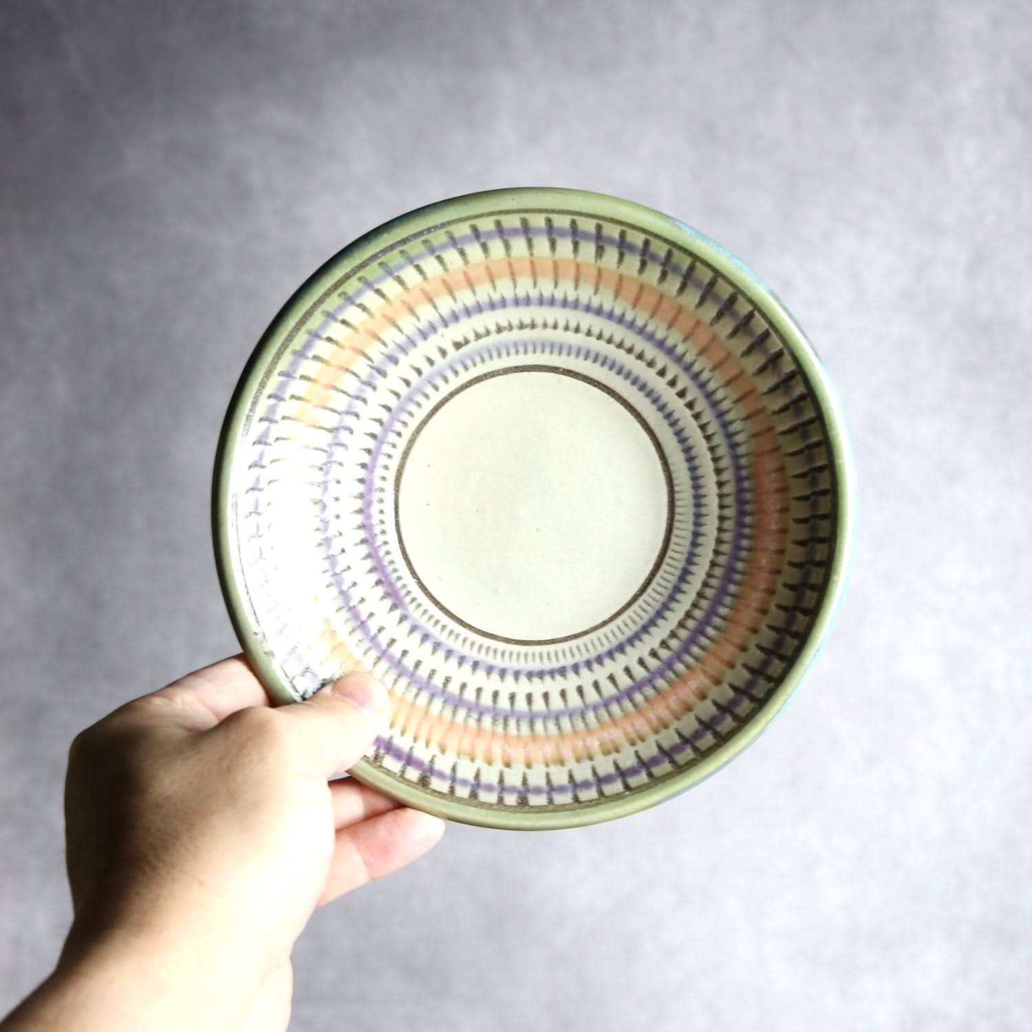 5寸皿 サンゴ 飛鉋 輪紋 やちむん 陶器 幸陶器 やちむん 陶器.