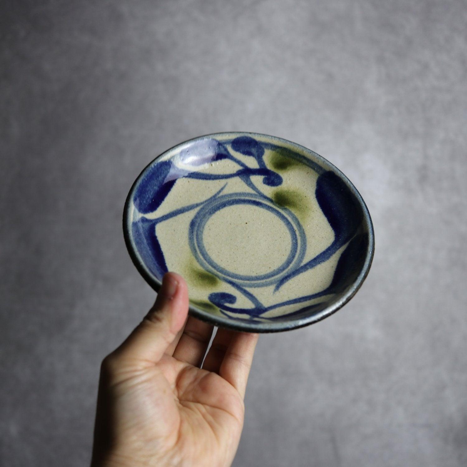 呉須・緑釉唐草紋5寸皿