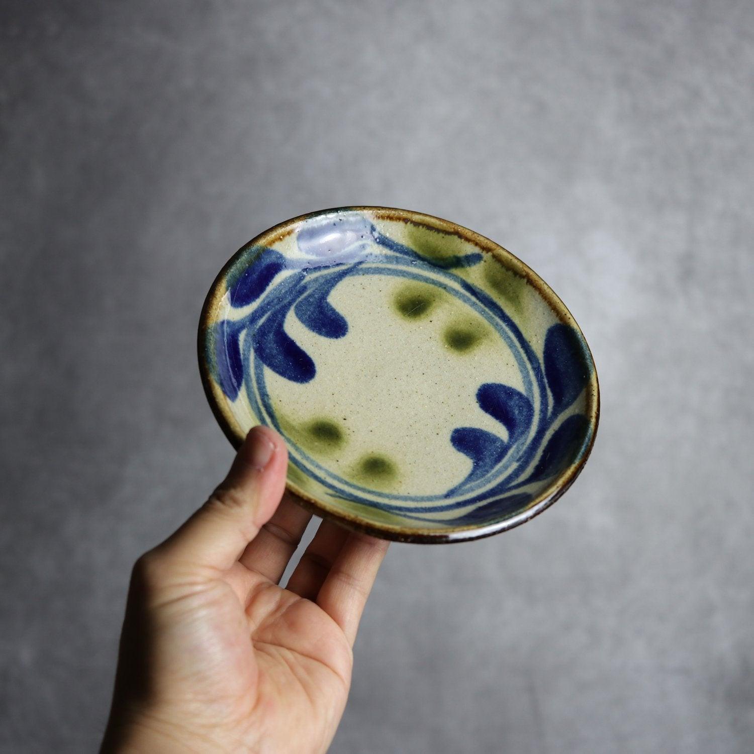 5寸皿 青 緑 デイゴ唐草 やちむん 陶器 陶芸こまがた やちむん 陶器.