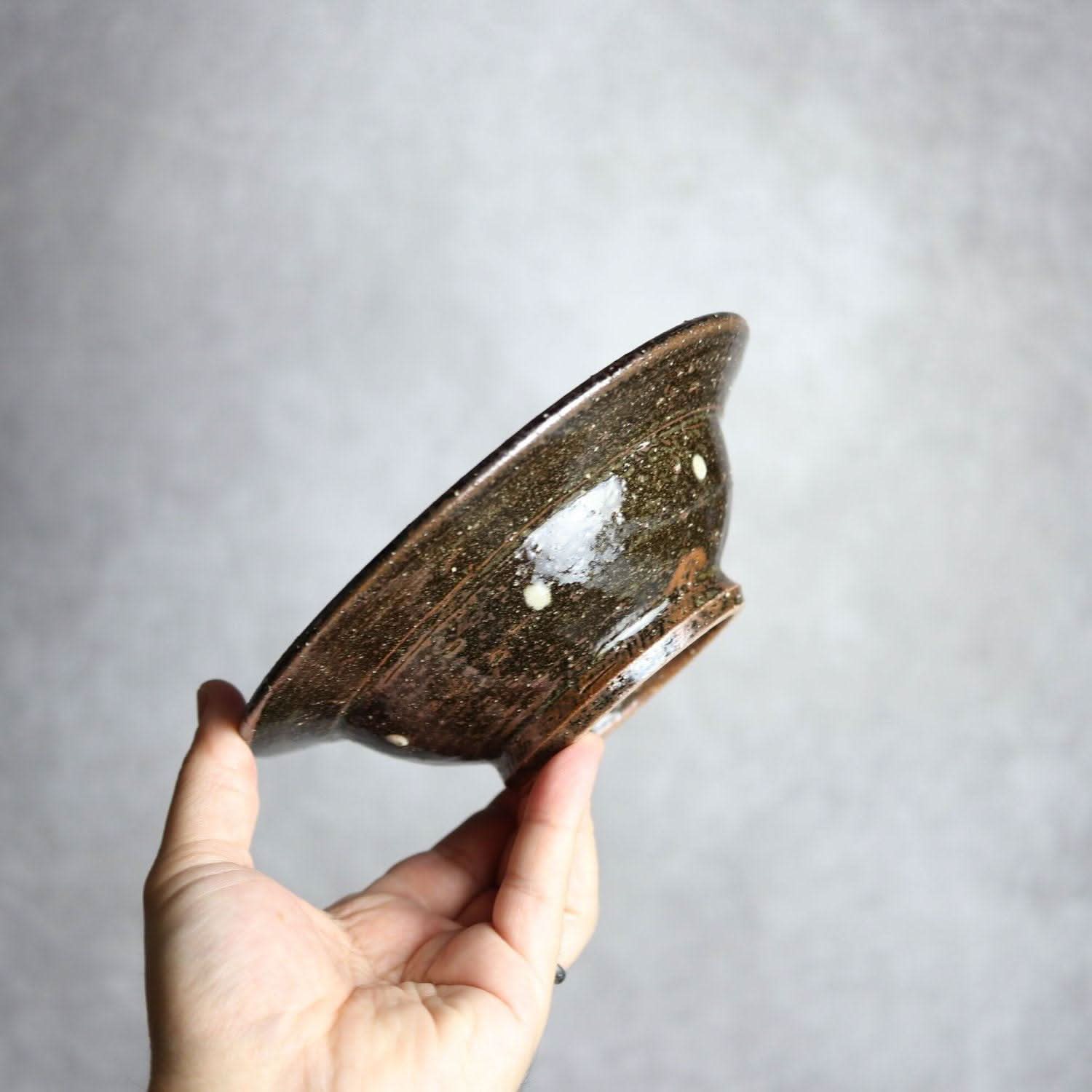 5.5寸リム鉢 シノギ 白 クバ紋やちむん 陶器 陶芸こまがた やちむん 陶器.