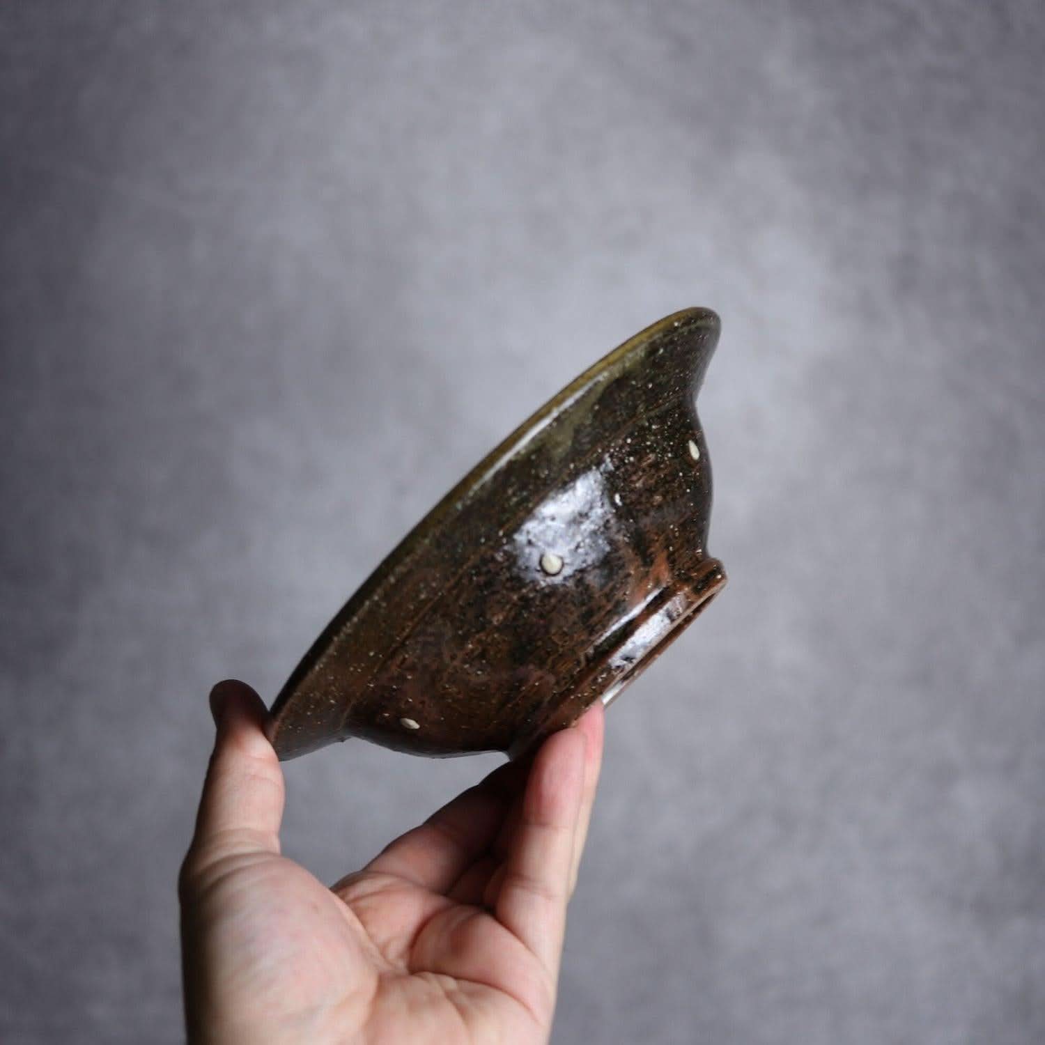 シノギ(白)幾何学紋 5.5寸リム鉢