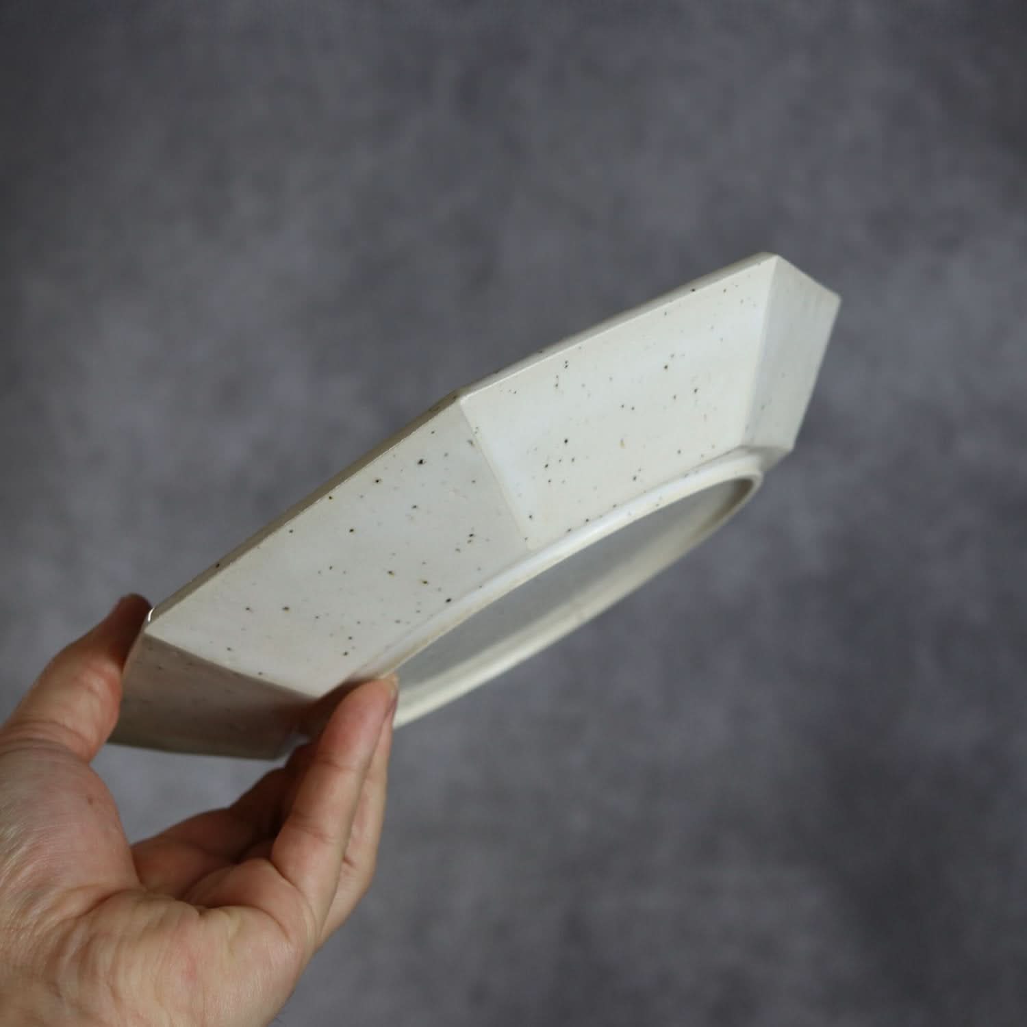 オクタゴンプレート 白 やちむん 陶器 陶factory509 やちむん 陶器.