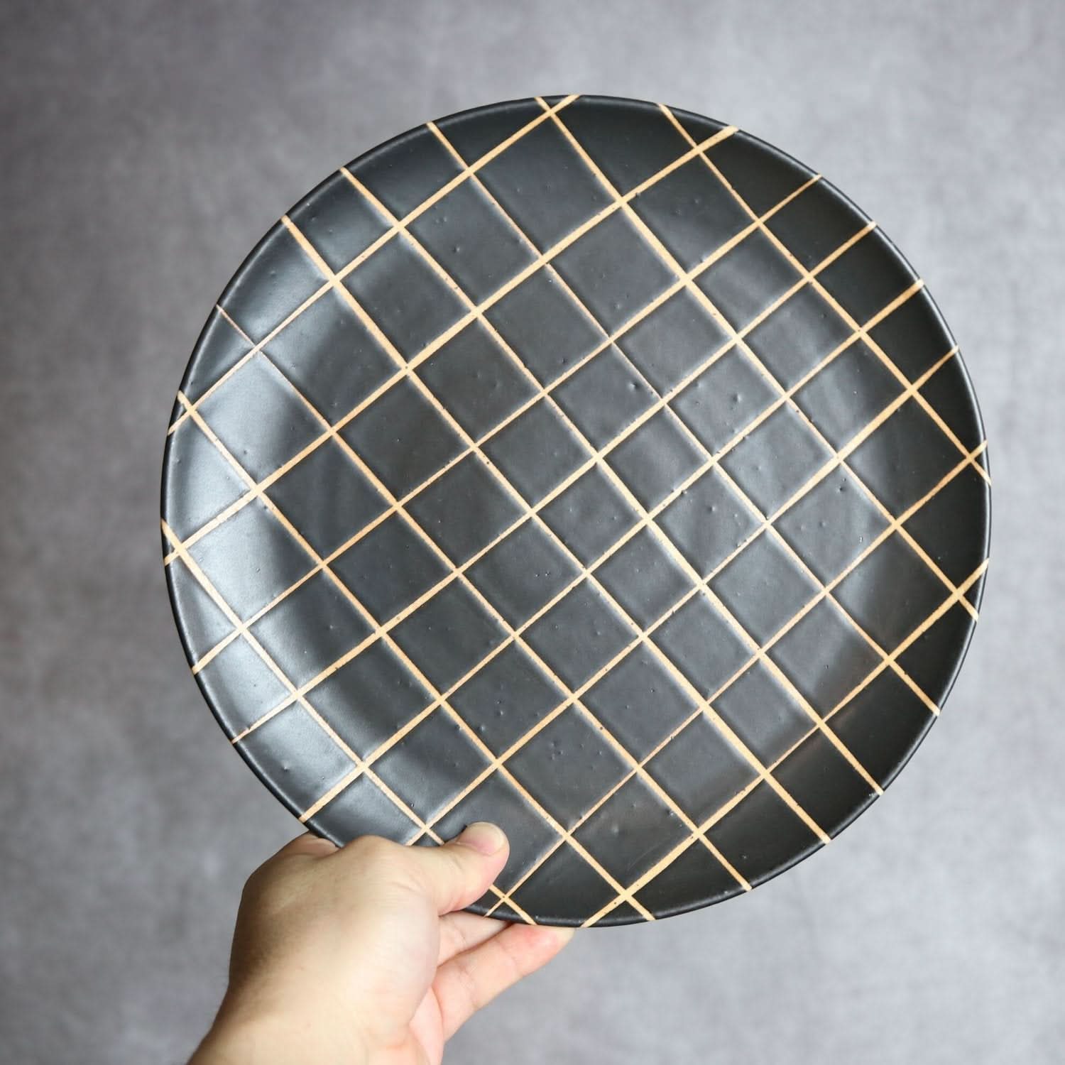 モノクロ皿 大 チェック柄 やちむん 陶器 陶factory509 やちむん 陶器.