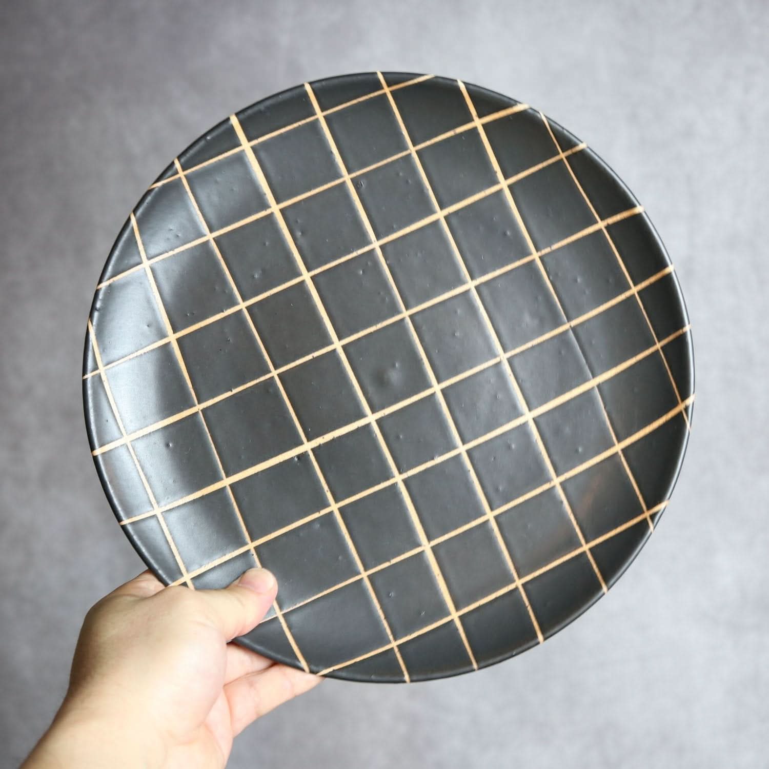 モノクロ皿 大 チェック柄 やちむん 陶器 陶factory509 やちむん 陶器.