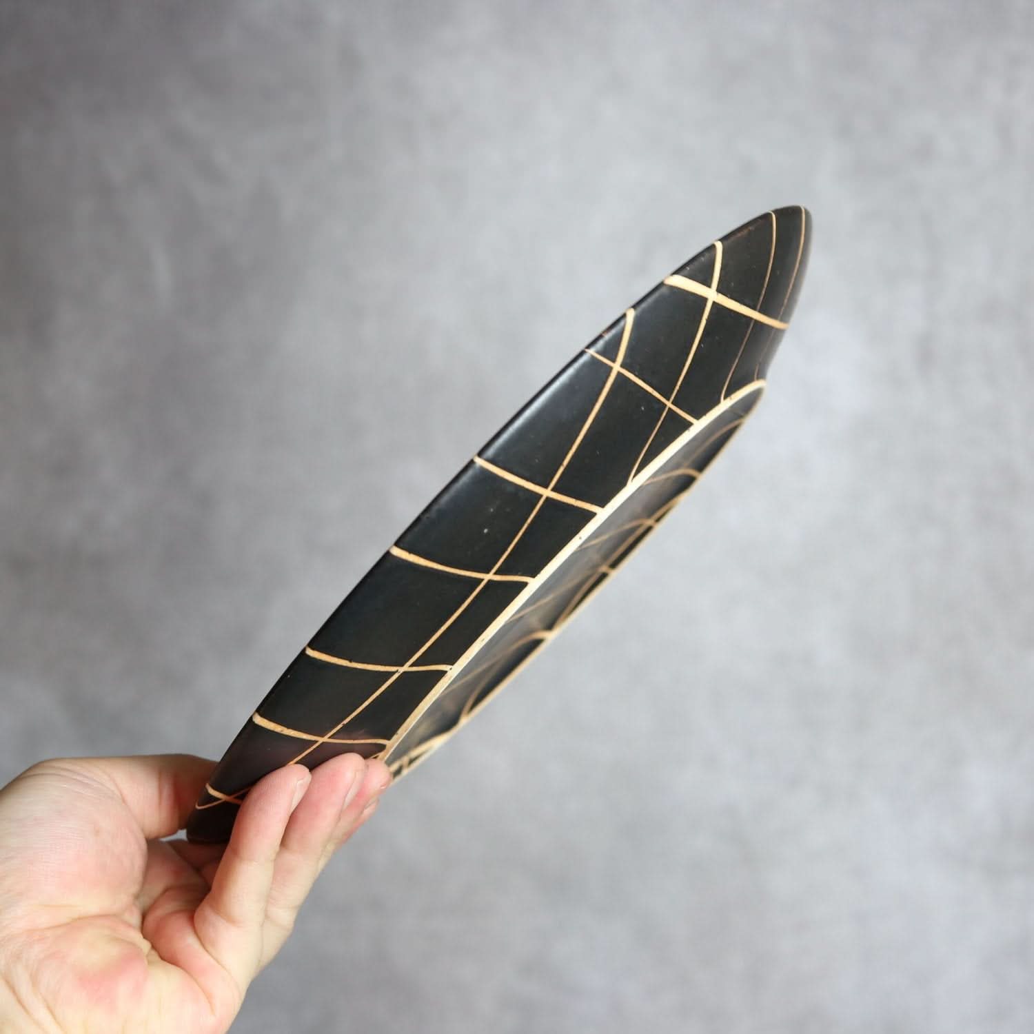 モノクロ皿 大 チェック柄 やちむん 陶器 陶factory509 やちむん 陶器.