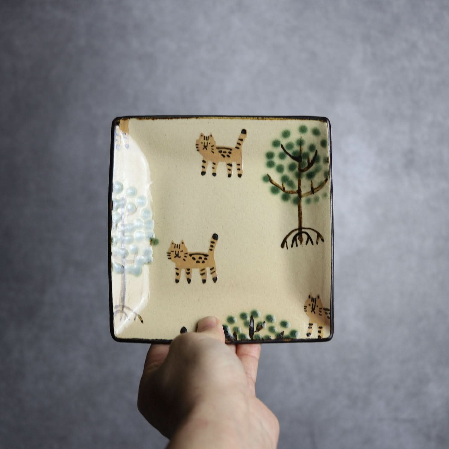角皿 ヤマネコマングローブ やちむん 陶器 atelier qucchane やちむん 陶器.