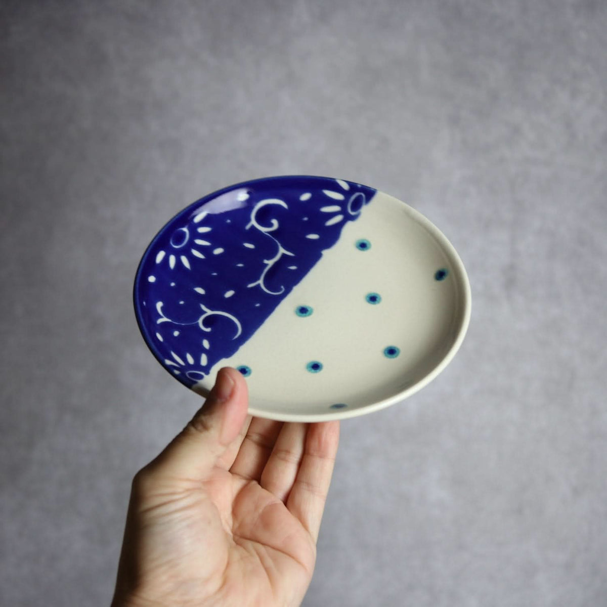 5寸皿 呉須釉 唐草 やちむん 陶器 高江洲陶磁器 やちむん 陶器.