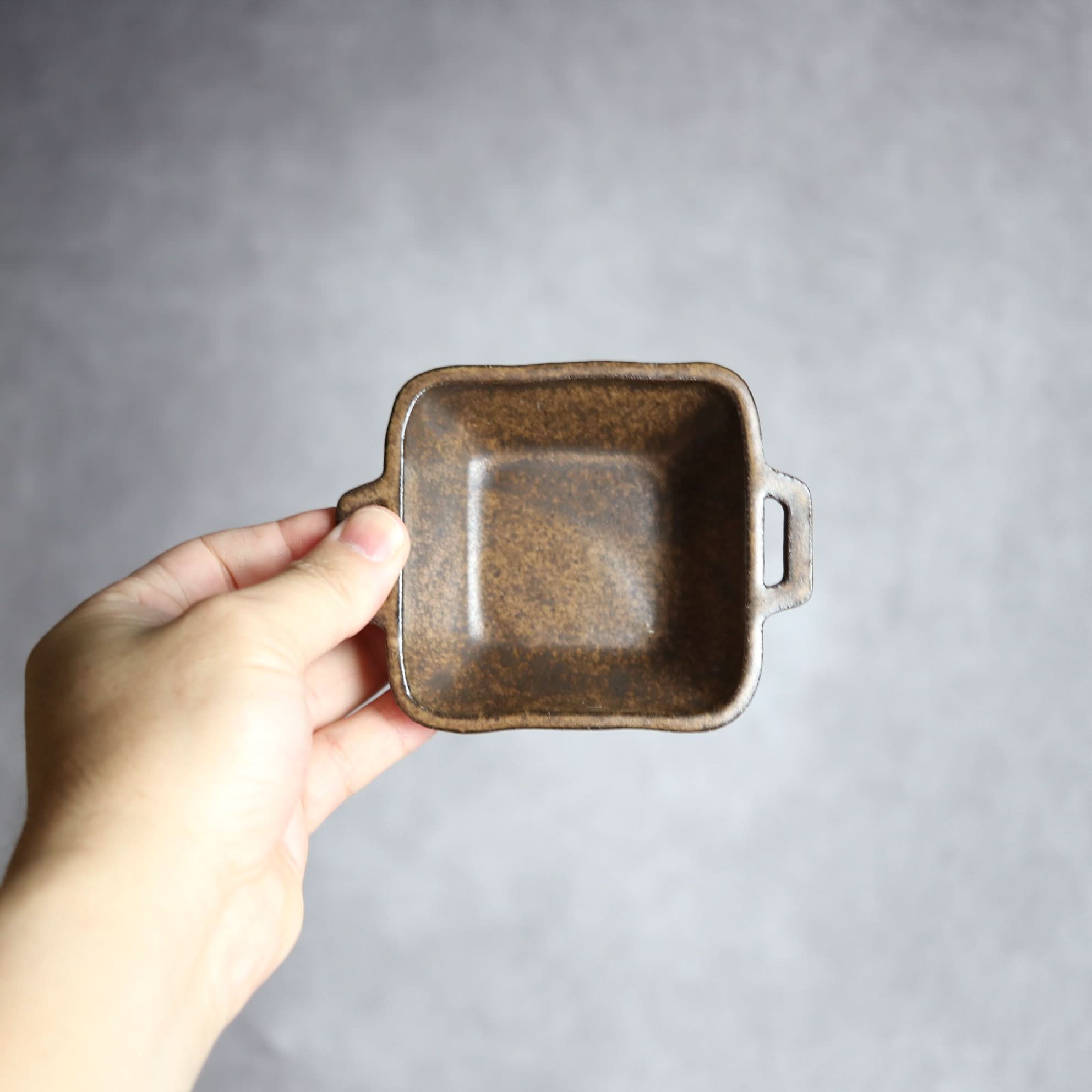 豆角鉢2 ダークブラウン 把手付 やちむん 陶器 cerca やちむん 陶器.