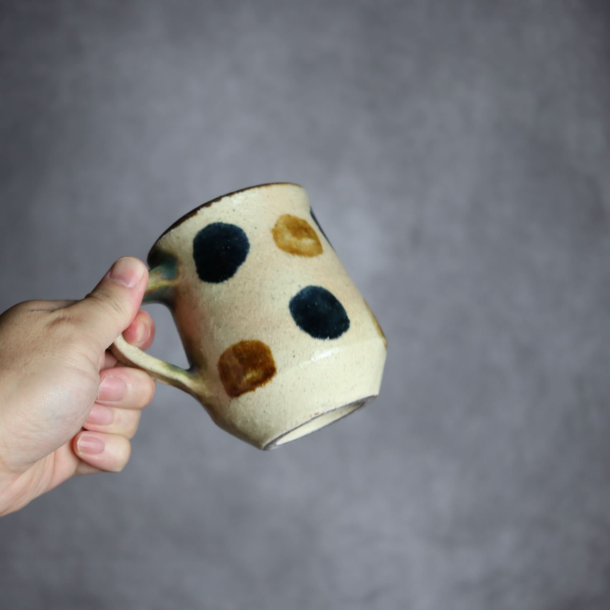 筒マグ 大1 飴 呉須 点打 やちむん 陶器 北窯 松田共司工房 やちむん 陶器.