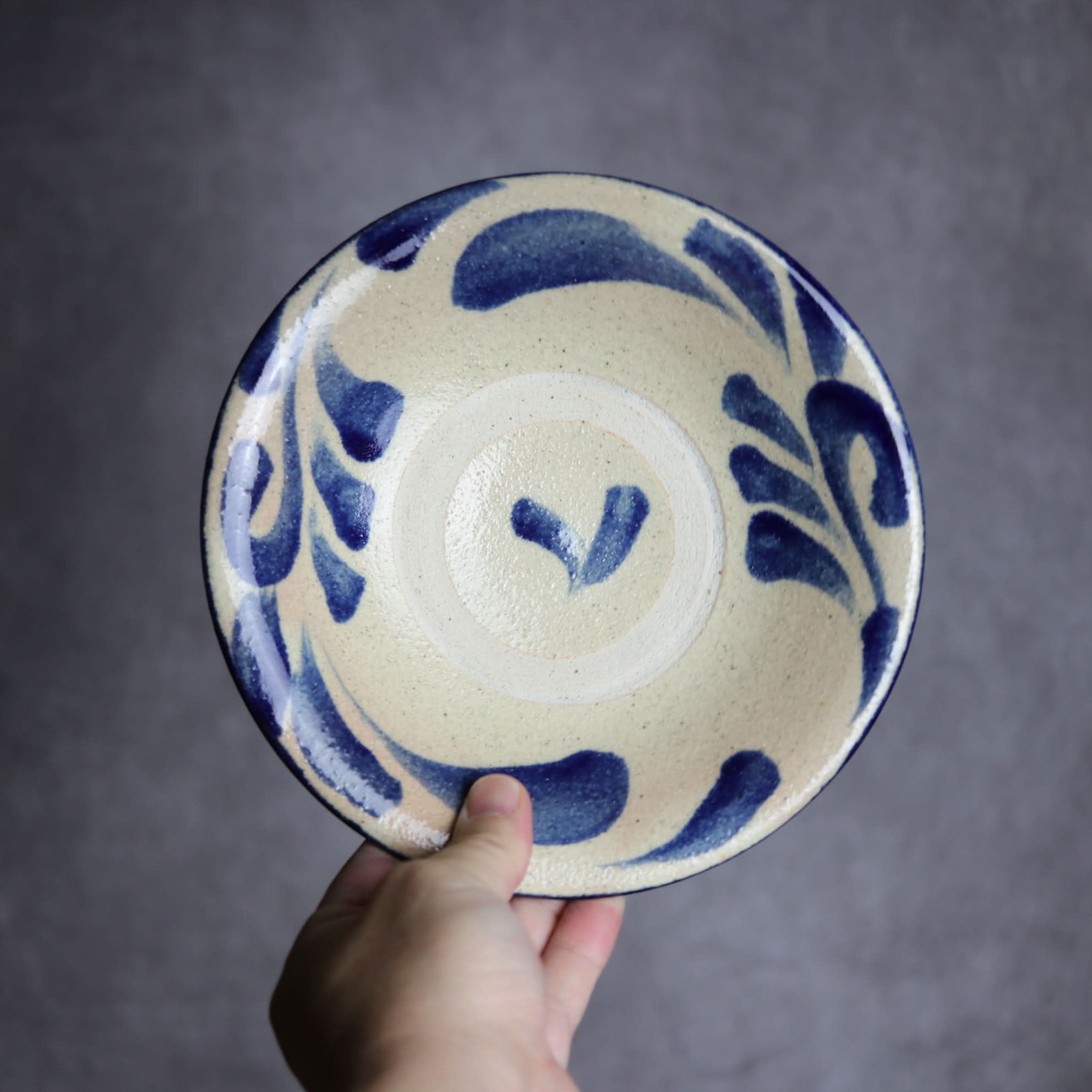 6寸皿1 呉須釉 唐草 やちむん 陶器 北窯 松田共司工房 やちむん 陶器.