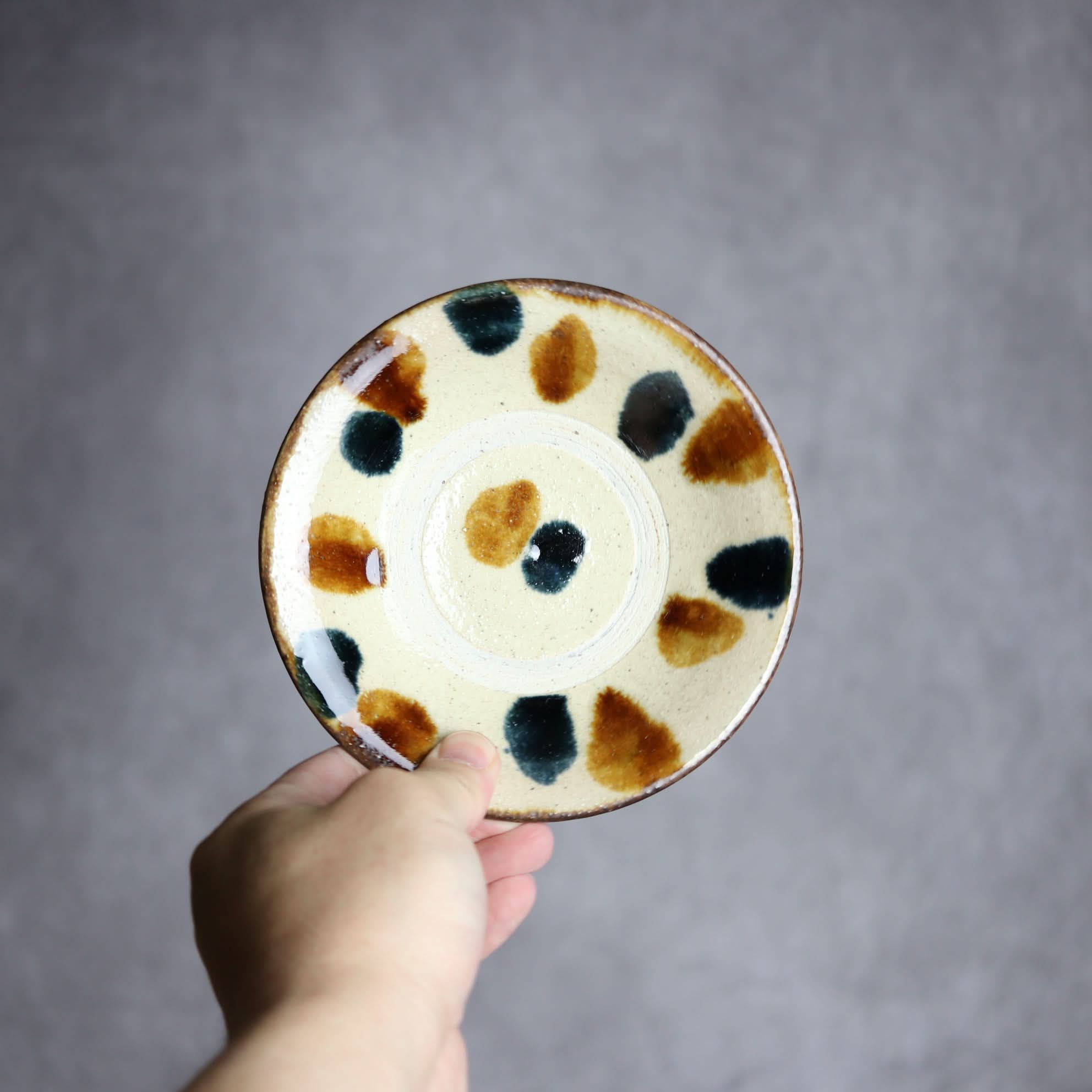 4.5寸皿1 飴 呉須釉 点打 やちむん 陶器 北窯 松田共司工房 やちむん 陶器.