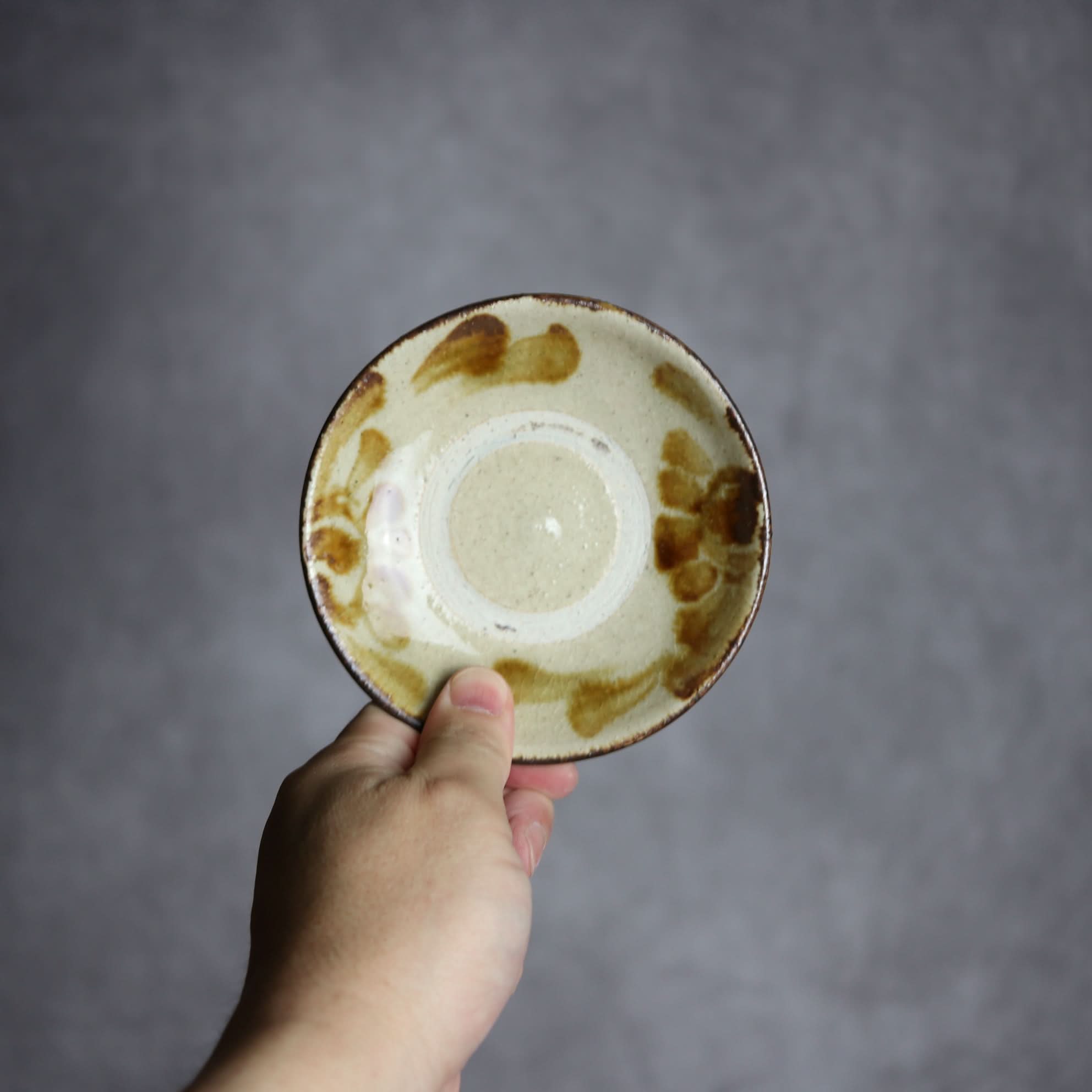 3.5寸皿1 飴釉 菊唐草 やちむん 陶器 北窯 松田共司工房 やちむん 陶器.