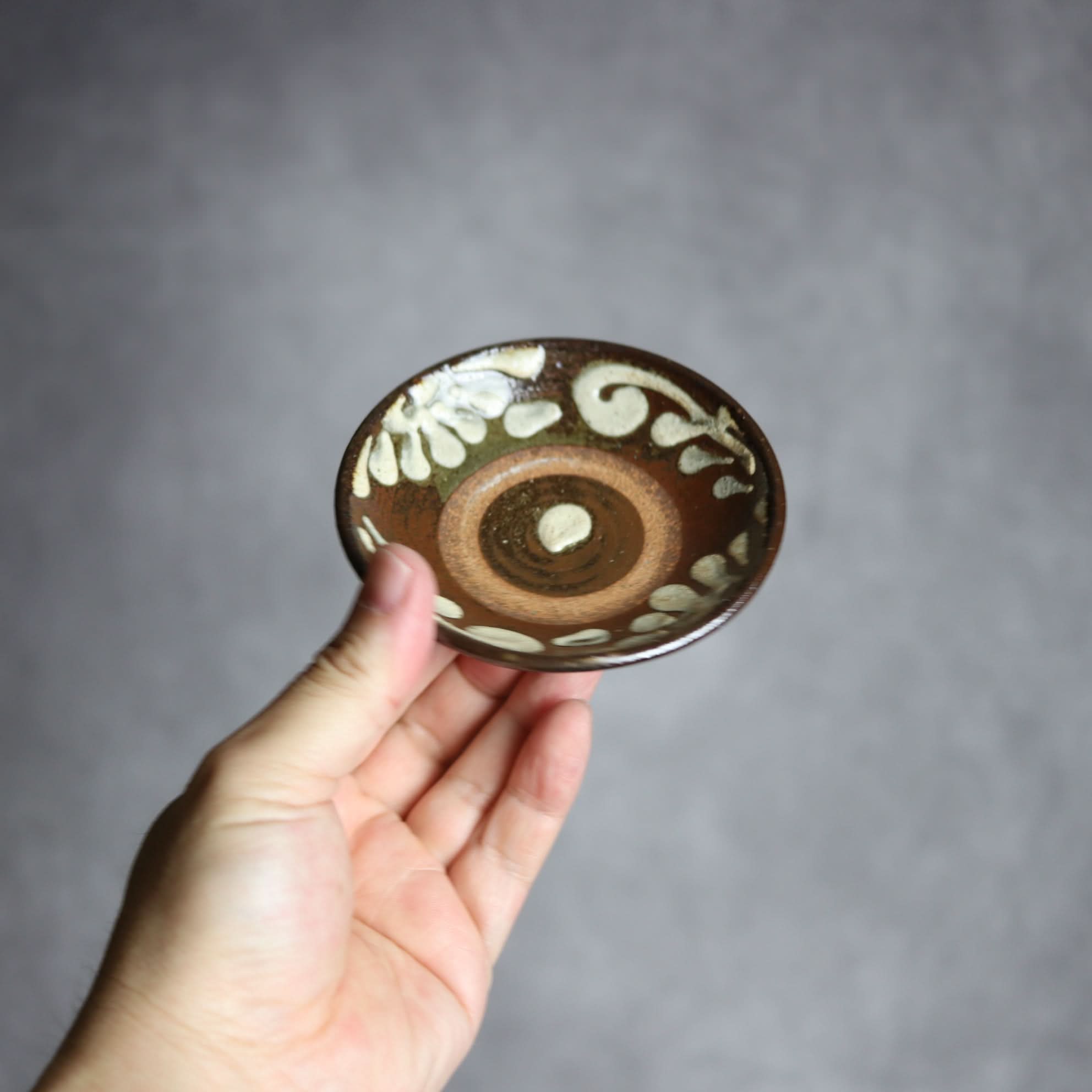 3寸皿2 イッチン 菊唐草 やちむん 陶器 北窯 松田共司工房 やちむん 陶器.