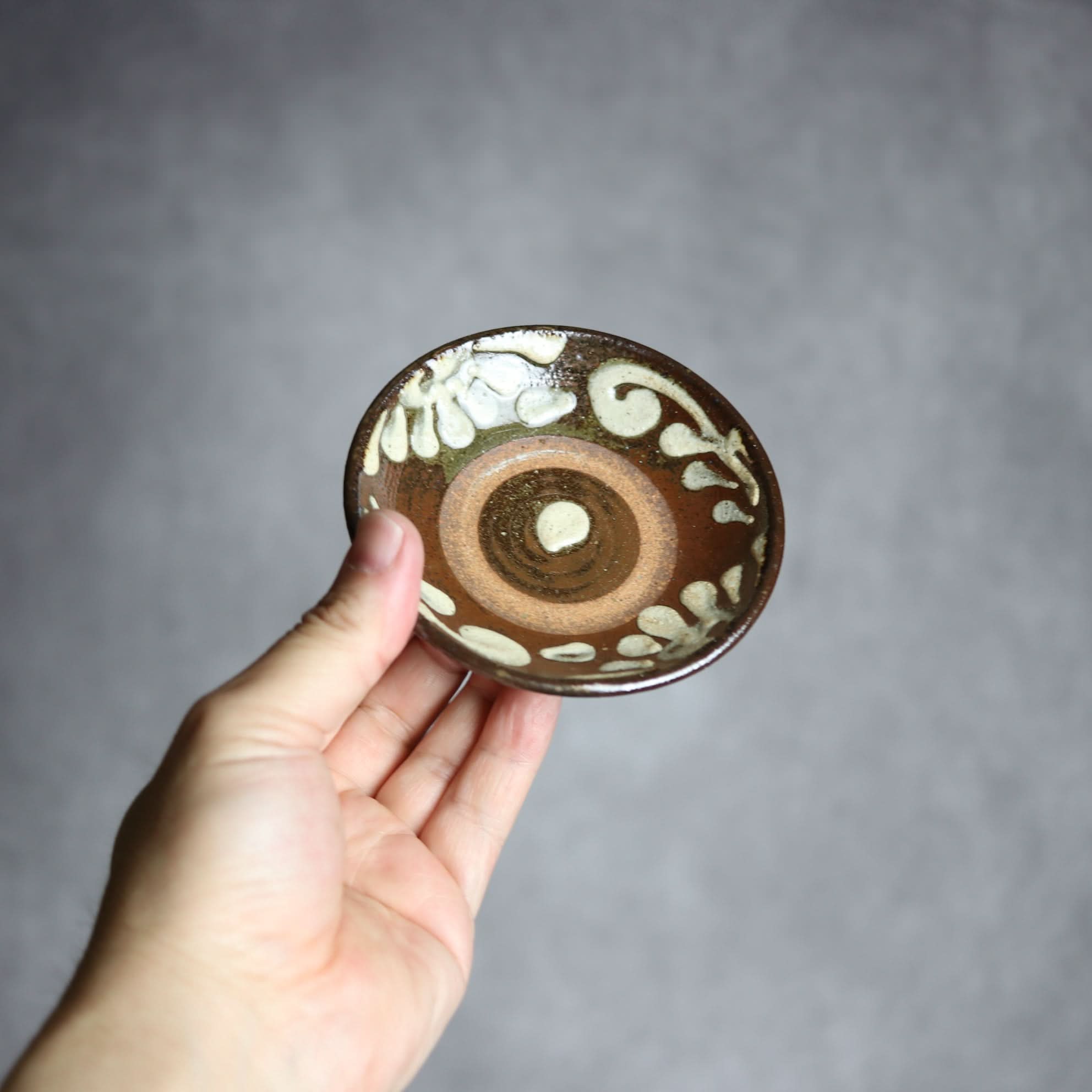3寸皿2 イッチン 菊唐草 やちむん 陶器 北窯 松田共司工房 やちむん 陶器.