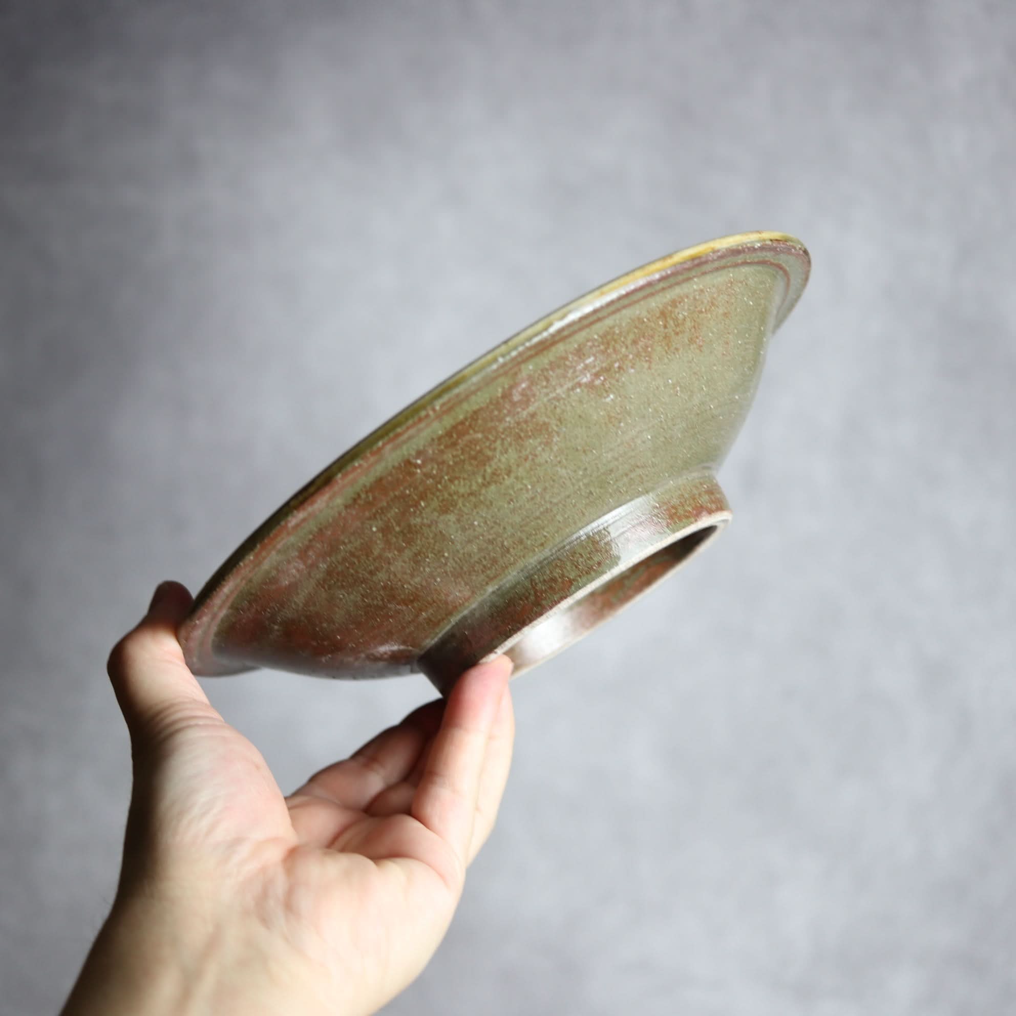 7寸皿1 飴釉 刷毛目 点打 やちむん 陶器 北窯 松田米司工房 やちむん 陶器.