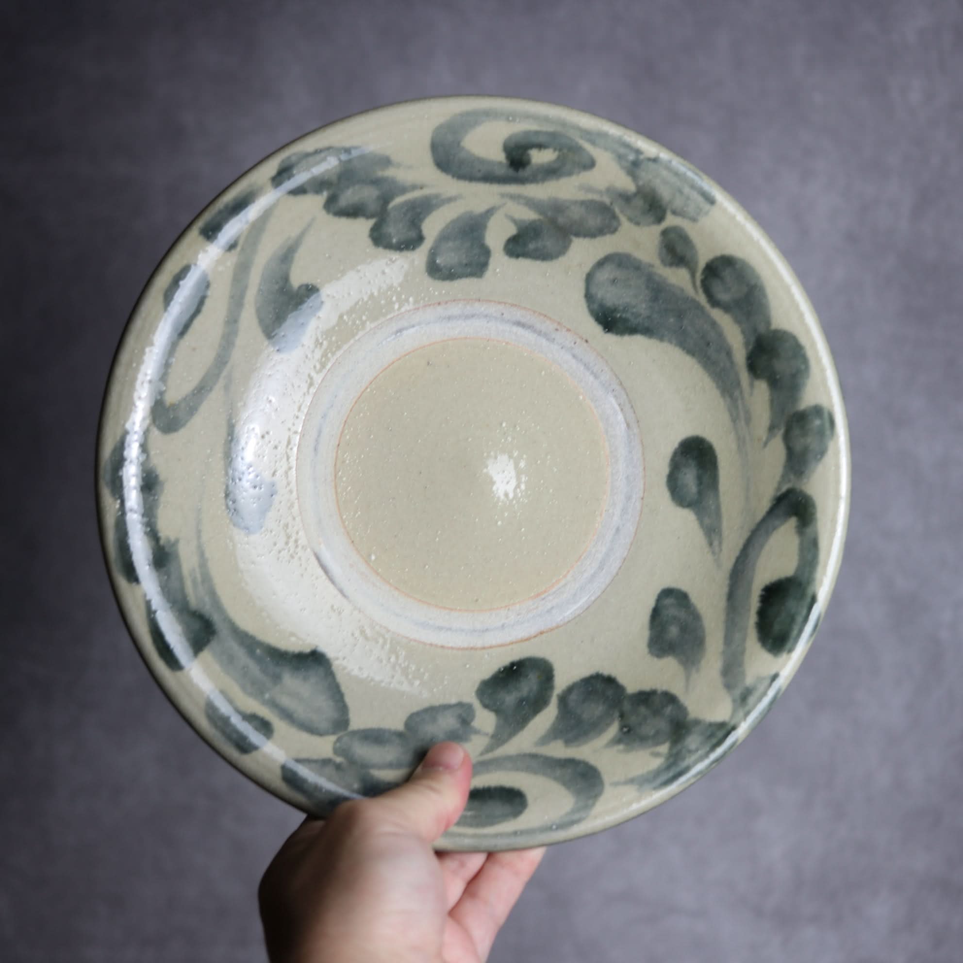 8寸皿1 呉須釉 菊唐草 やちむん 陶器 北窯 松田米司工房 やちむん 陶器.