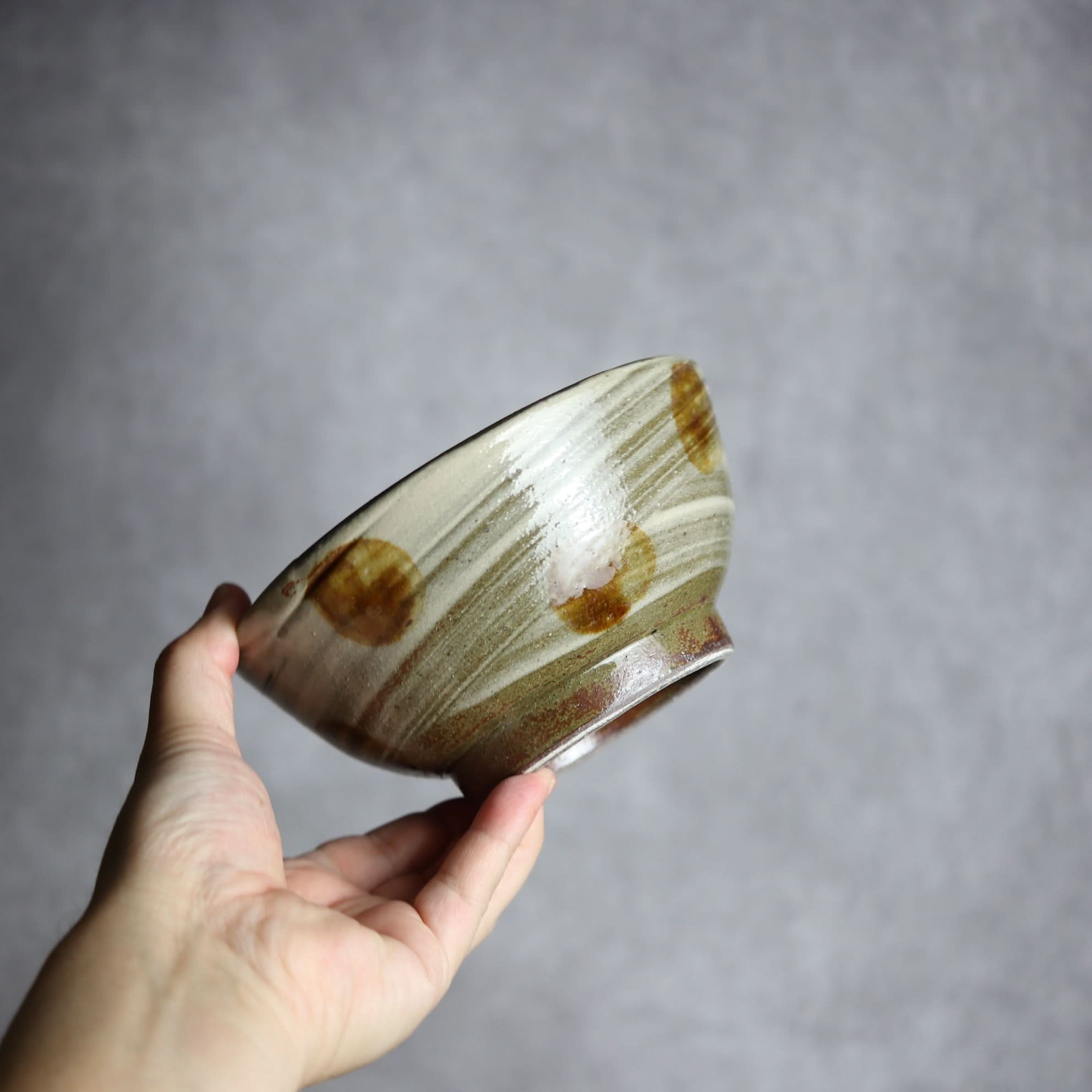 5寸鉢1 飴釉 刷毛目 点打 やちむん 陶器 北窯 松田米司工房 やちむん 陶器.