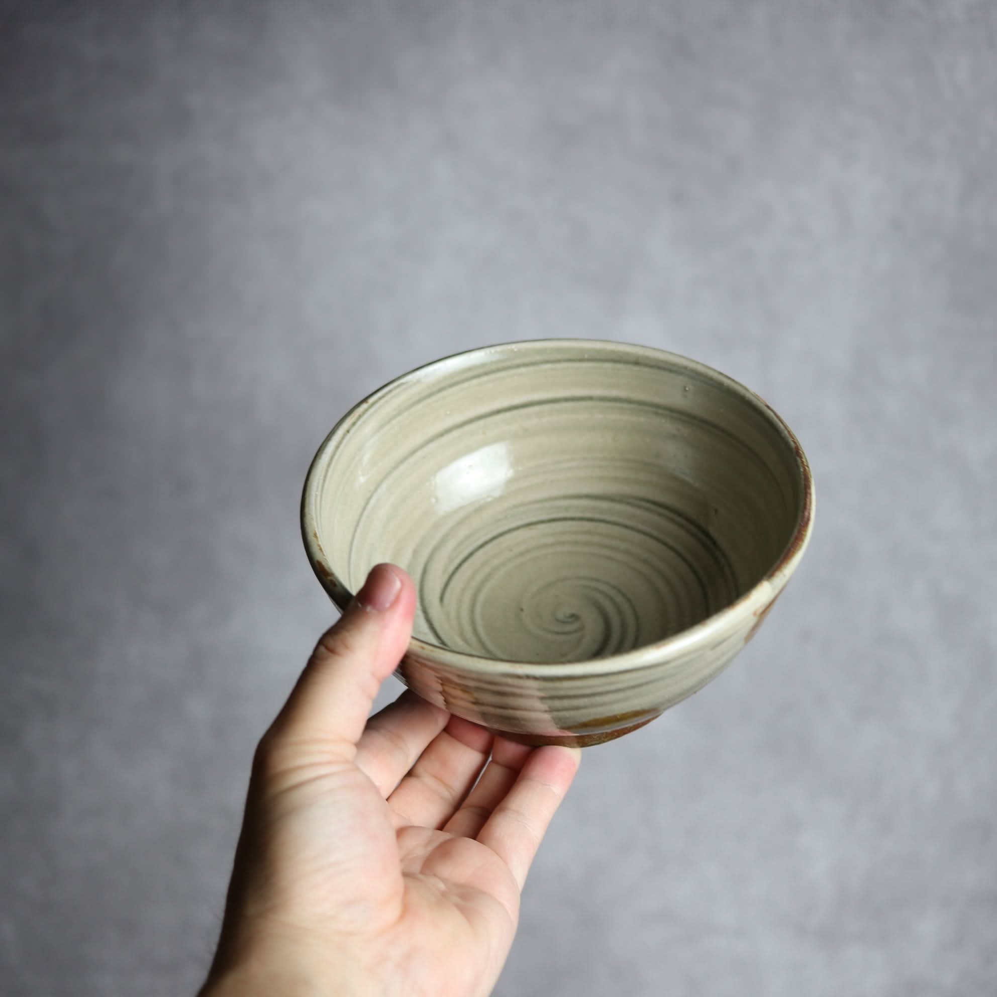 5寸鉢1 飴釉 刷毛目 点打 やちむん 陶器 北窯 松田米司工房 やちむん 陶器.