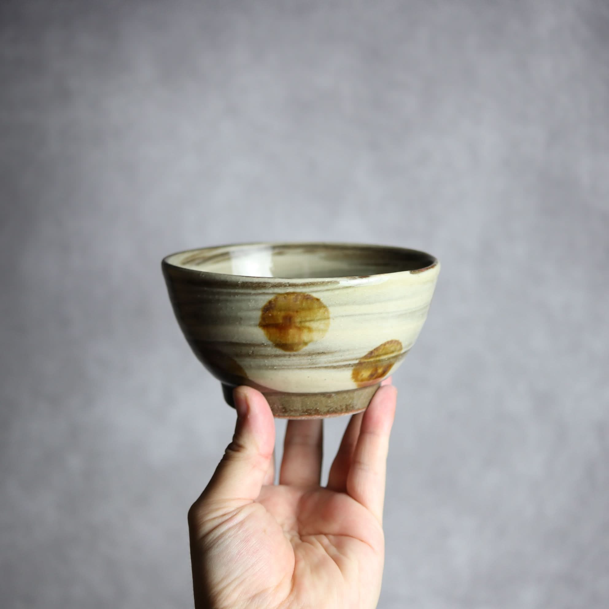 4寸鉢1 飴釉 刷毛目 点打 やちむん 陶器 北窯 松田米司工房 やちむん 陶器.