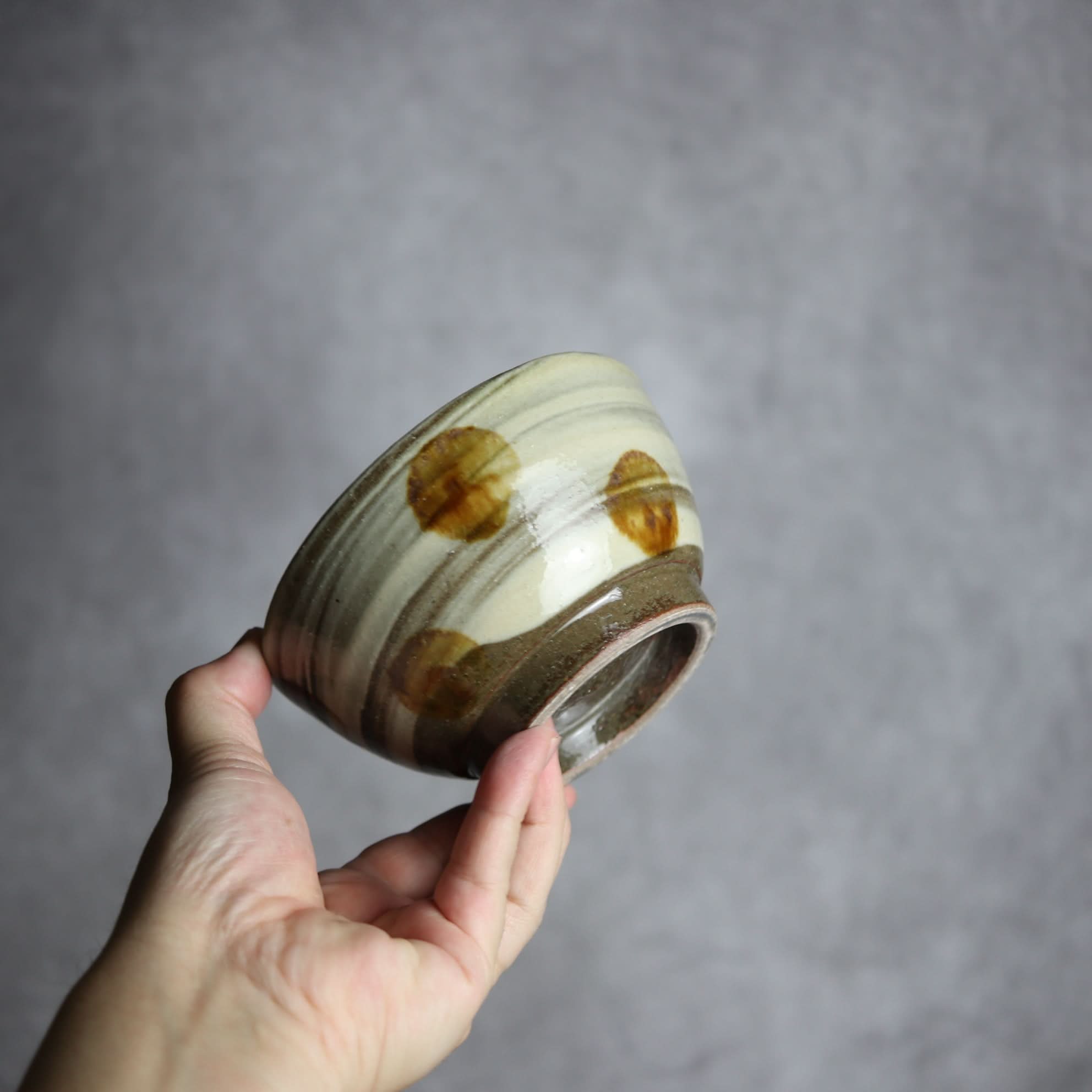 4寸鉢1 飴釉 刷毛目 点打 やちむん 陶器 北窯 松田米司工房 やちむん 陶器.