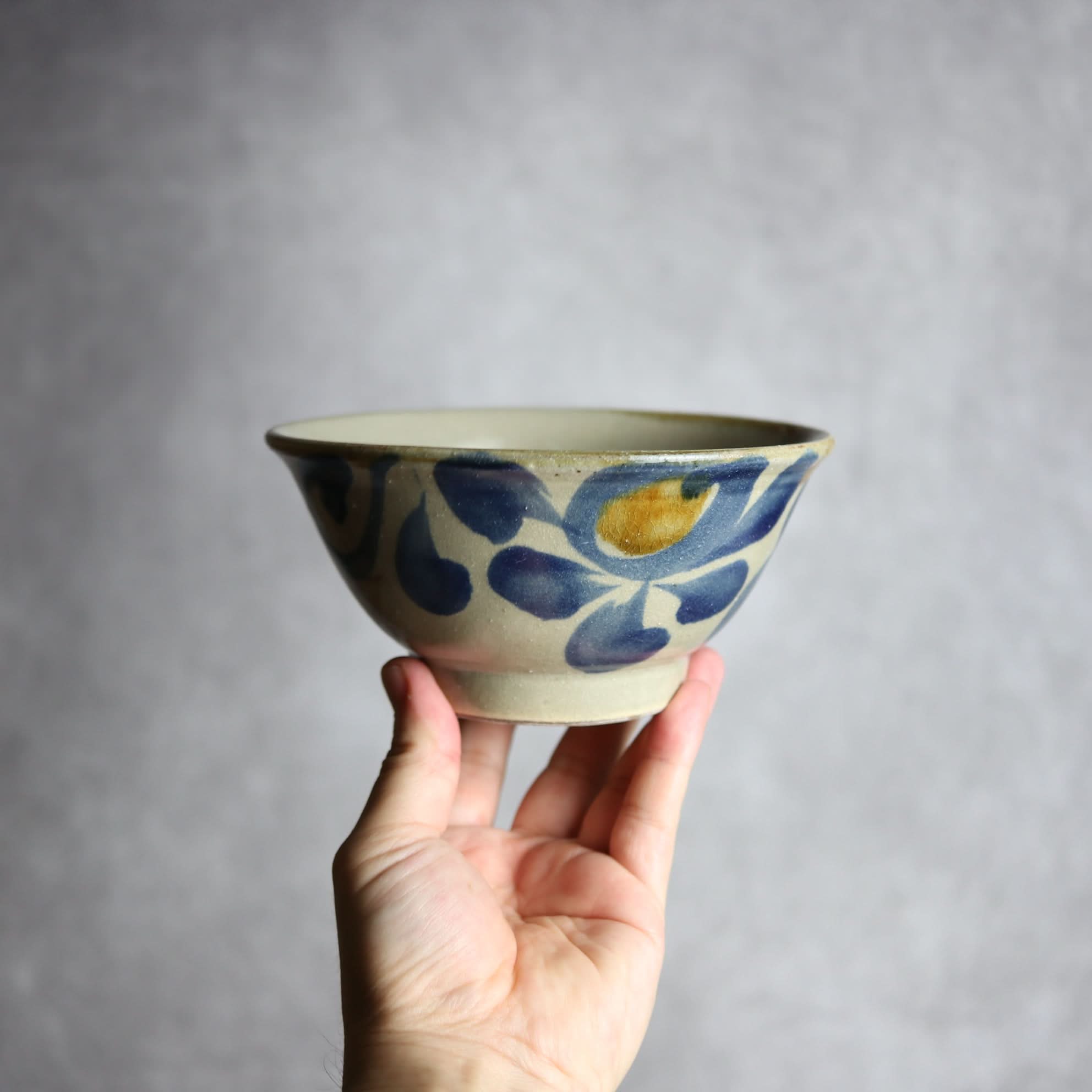 5寸マカイ1 飴 呉須釉 菊唐草 やちむん 陶器 北窯 松田米司工房 やちむん 陶器.