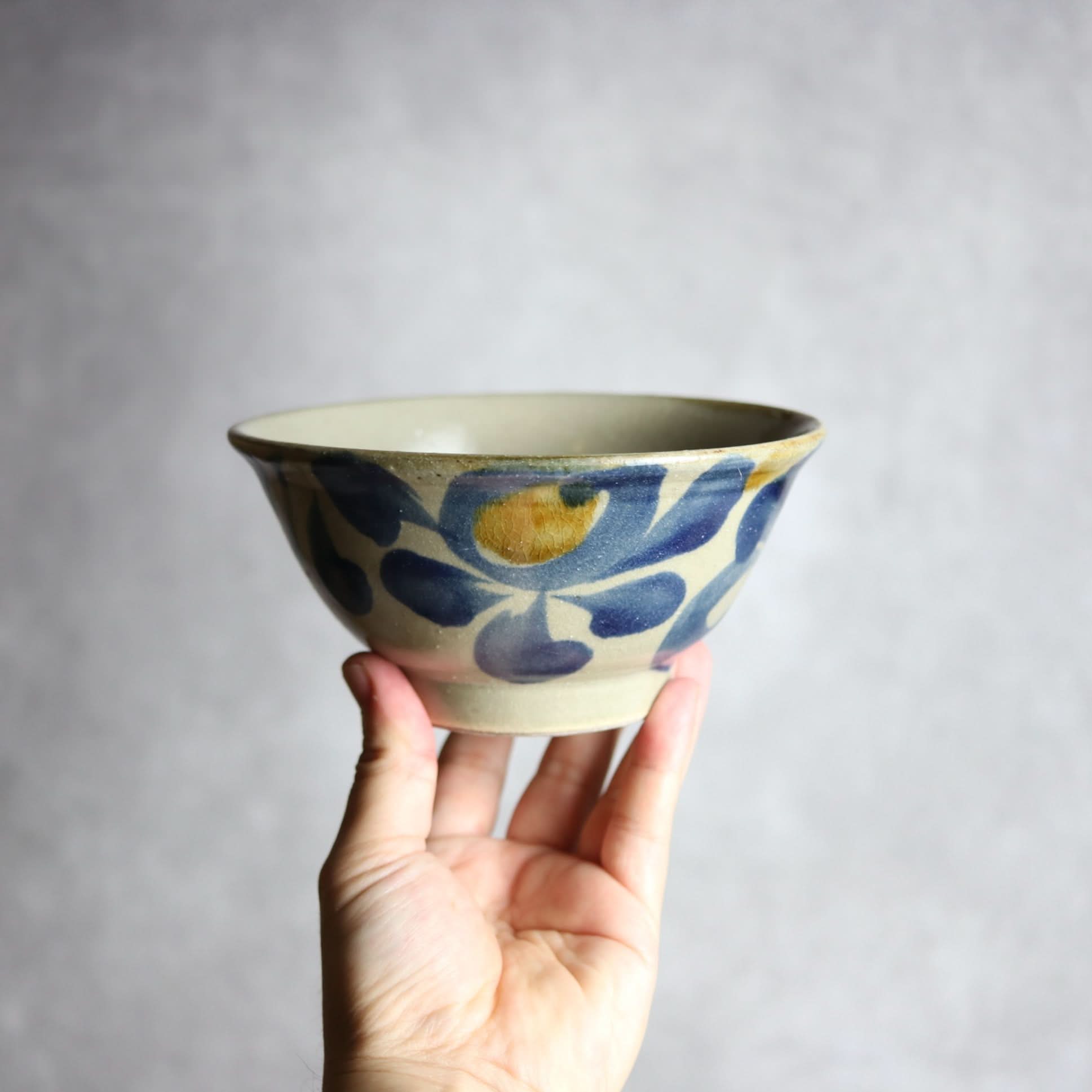 5寸マカイ1 飴 呉須釉 菊唐草 やちむん 陶器 北窯 松田米司工房 やちむん 陶器.