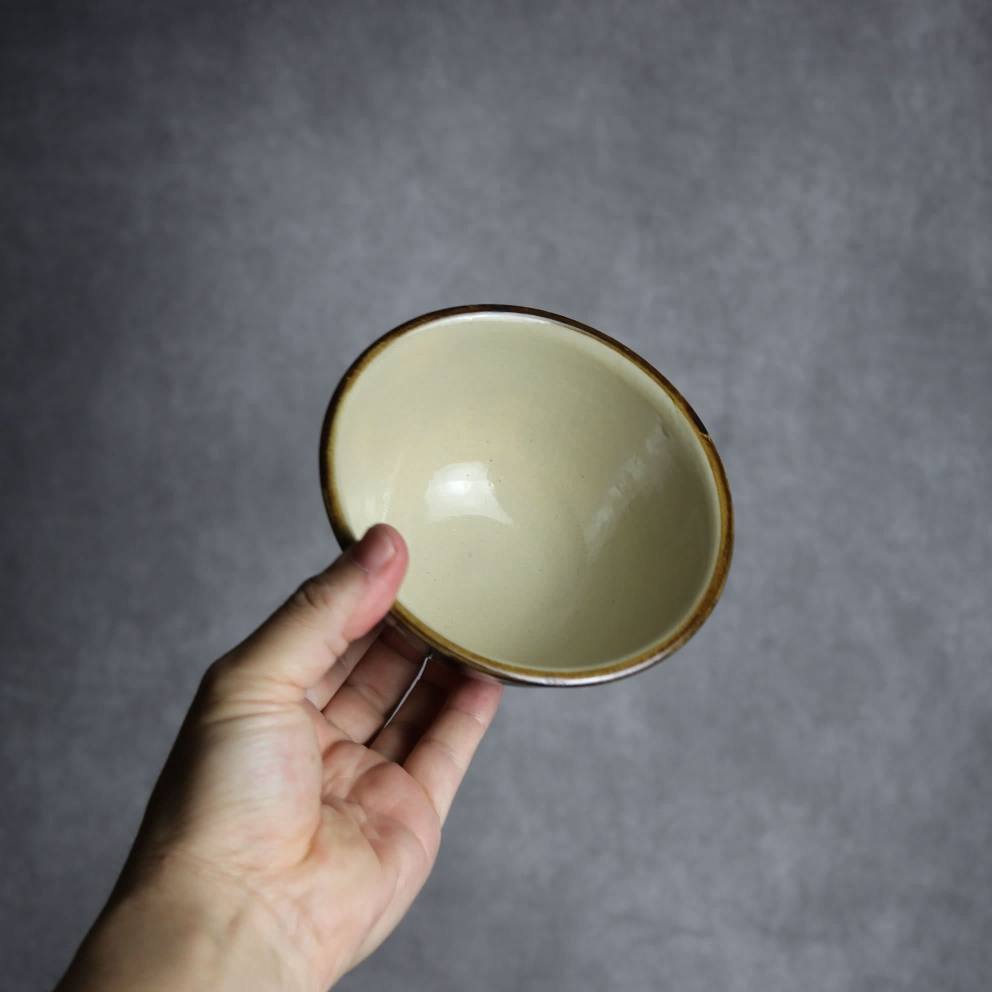 4寸マカイ 呉須釉 蝋抜 点打 やちむん 陶器 真南風工房 やちむん 陶器.