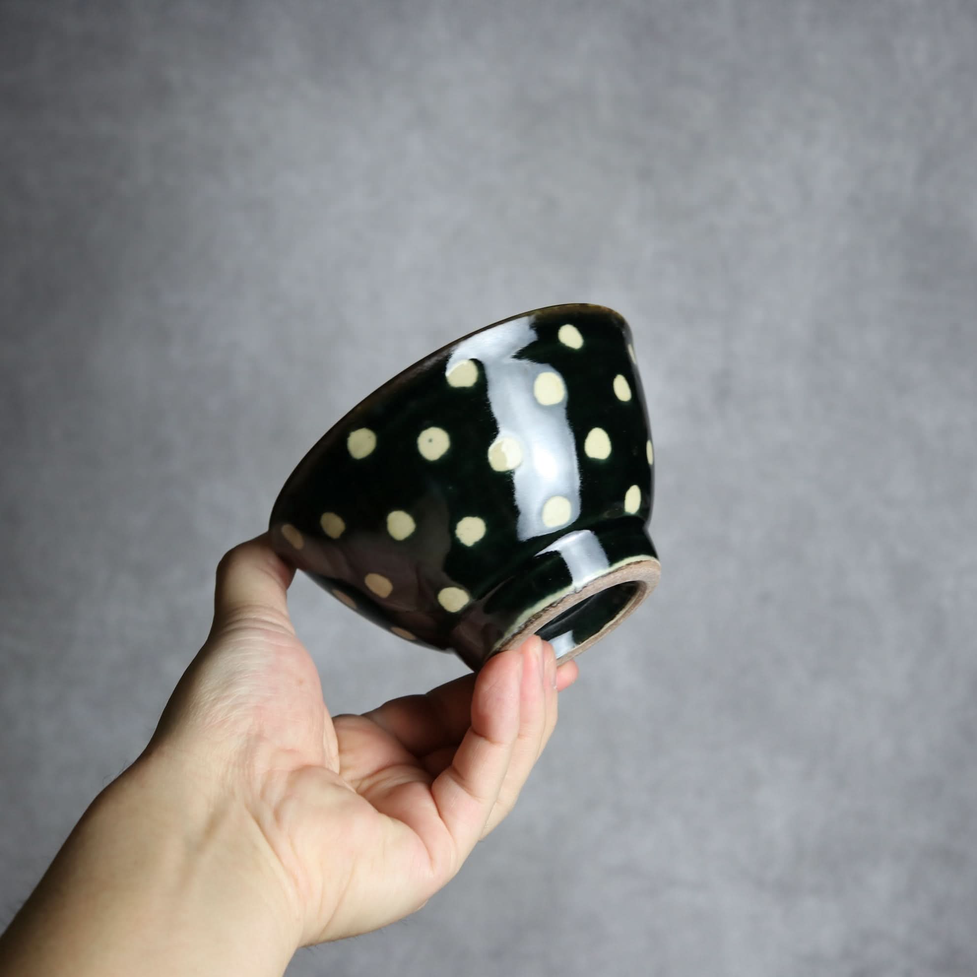 4寸マカイ 呉須釉 蝋抜 点打 やちむん 陶器 真南風工房 やちむん 陶器.